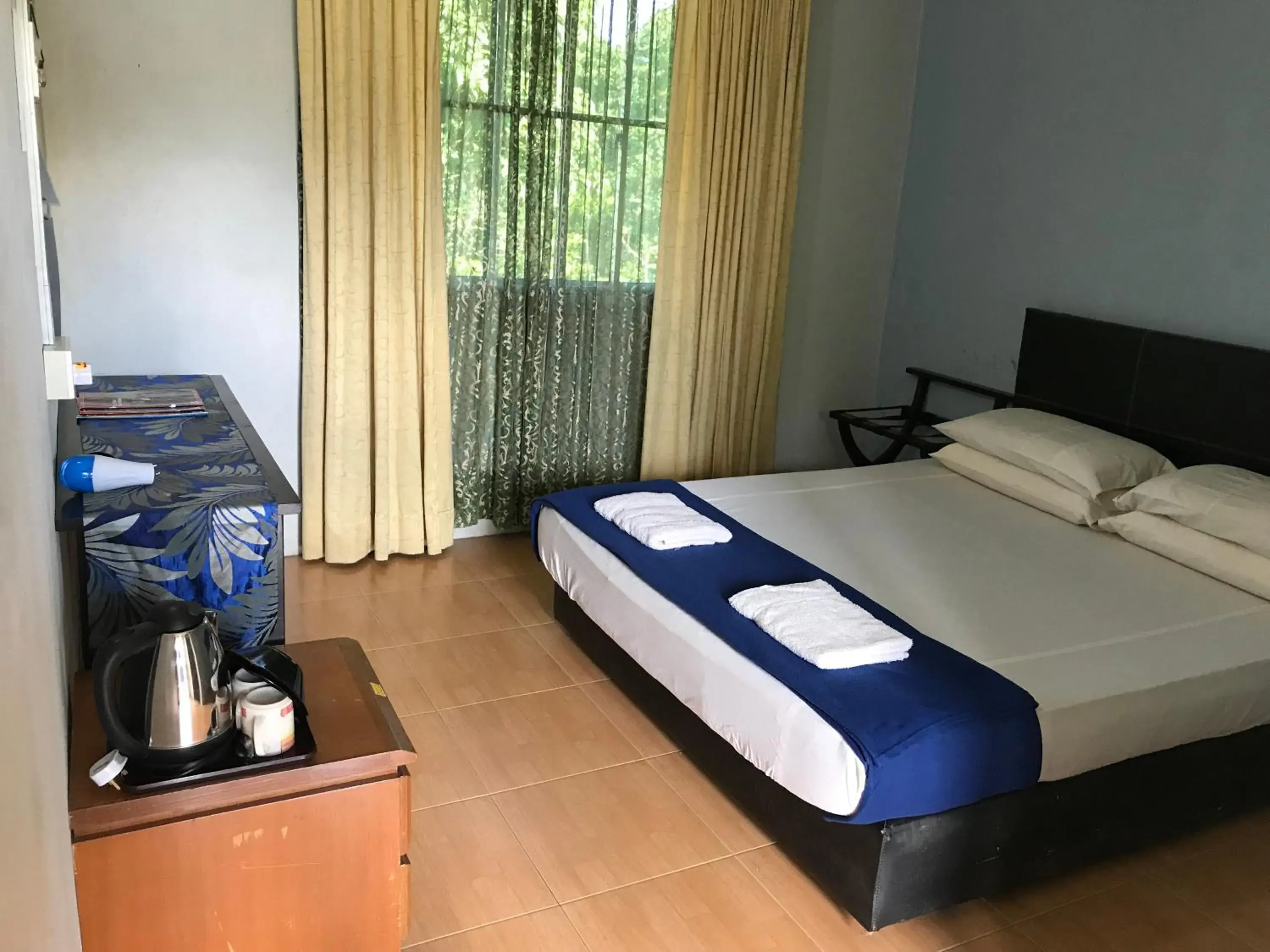 Standard Double Room in RTMS Guesthouse Semporna Standard Double Room in RTMS Guesthouse Semporna