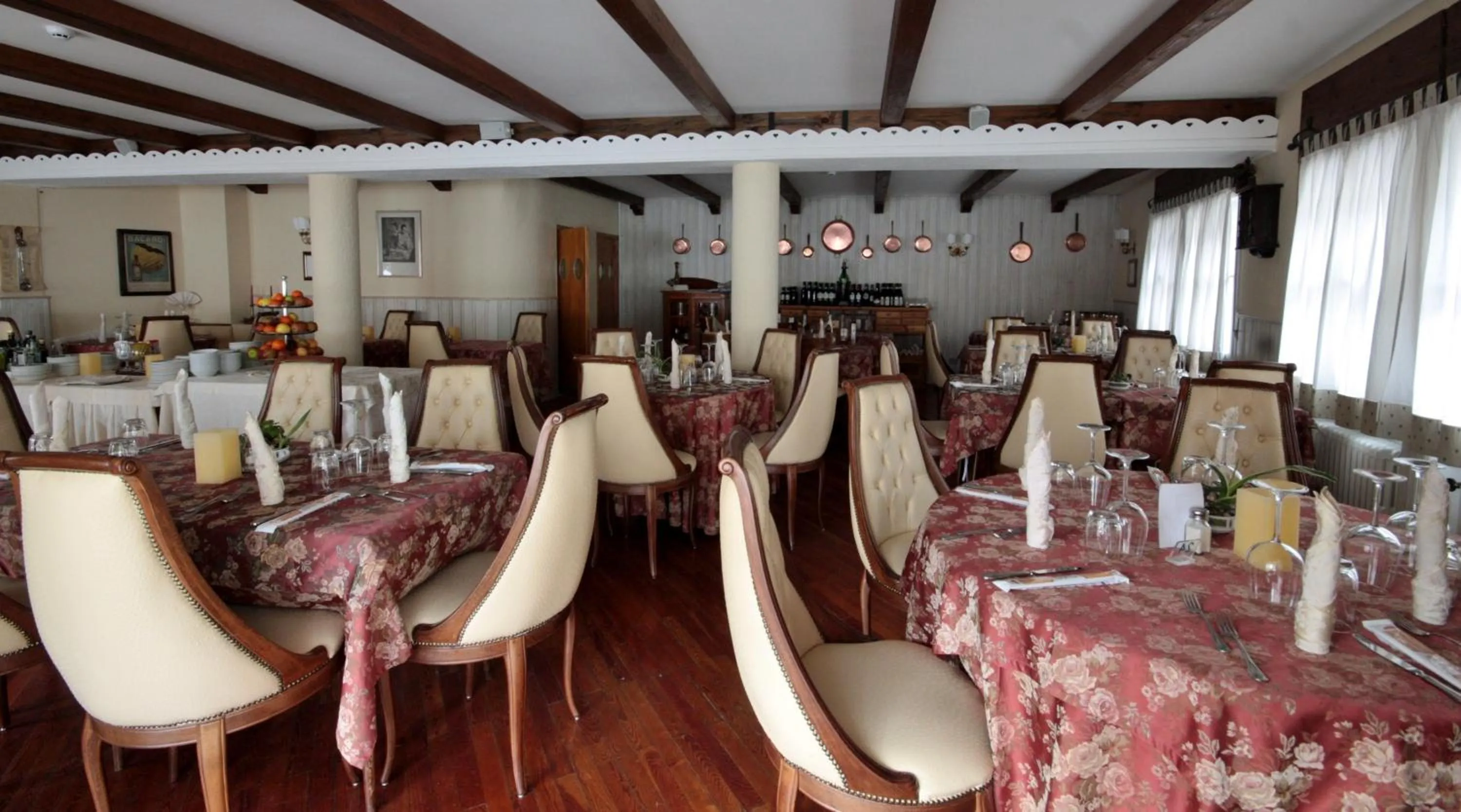Restaurant/places to eat in Hotel La Meridiana