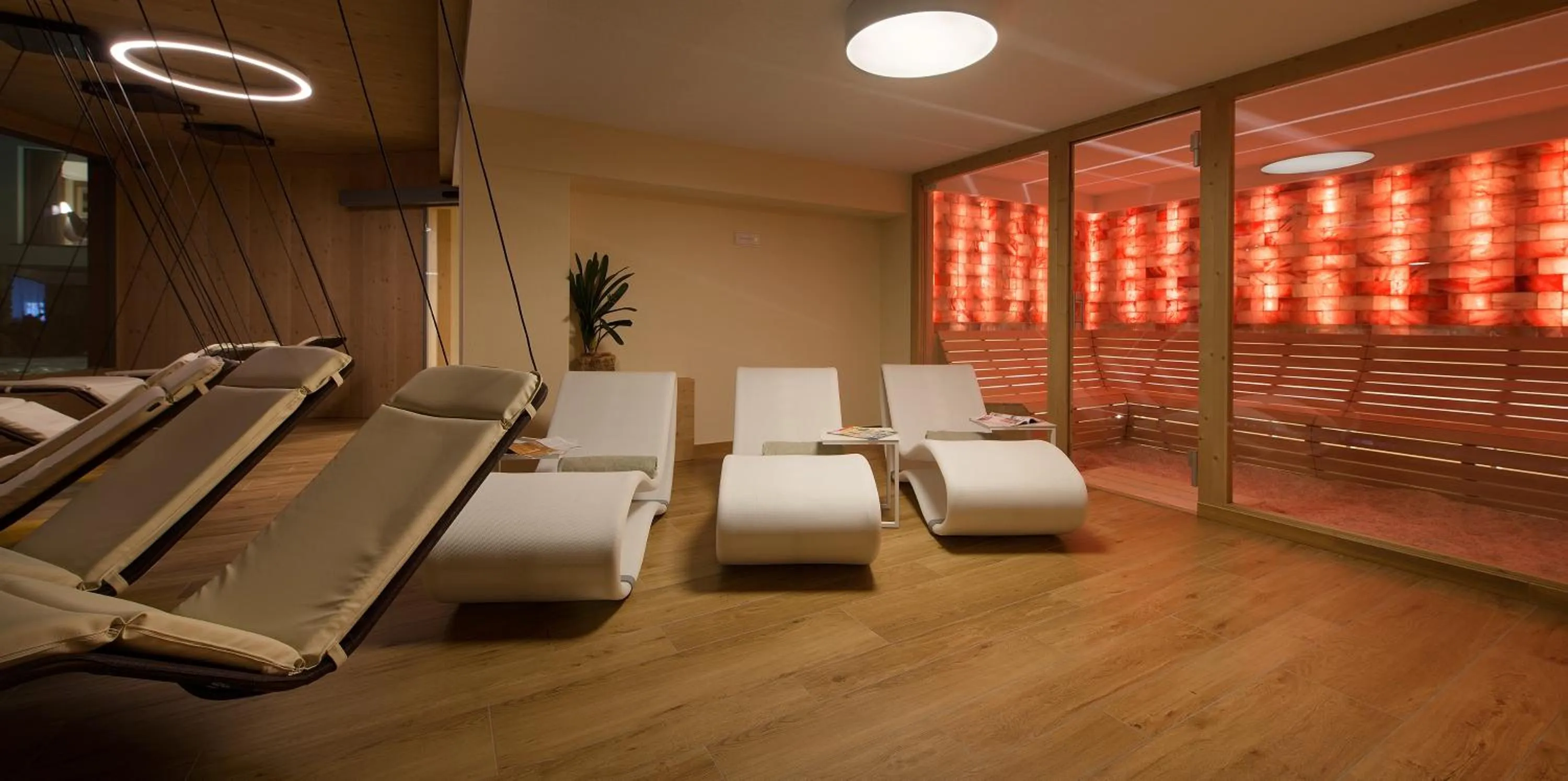 Spa and wellness centre/facilities in Hotel Baita Montana