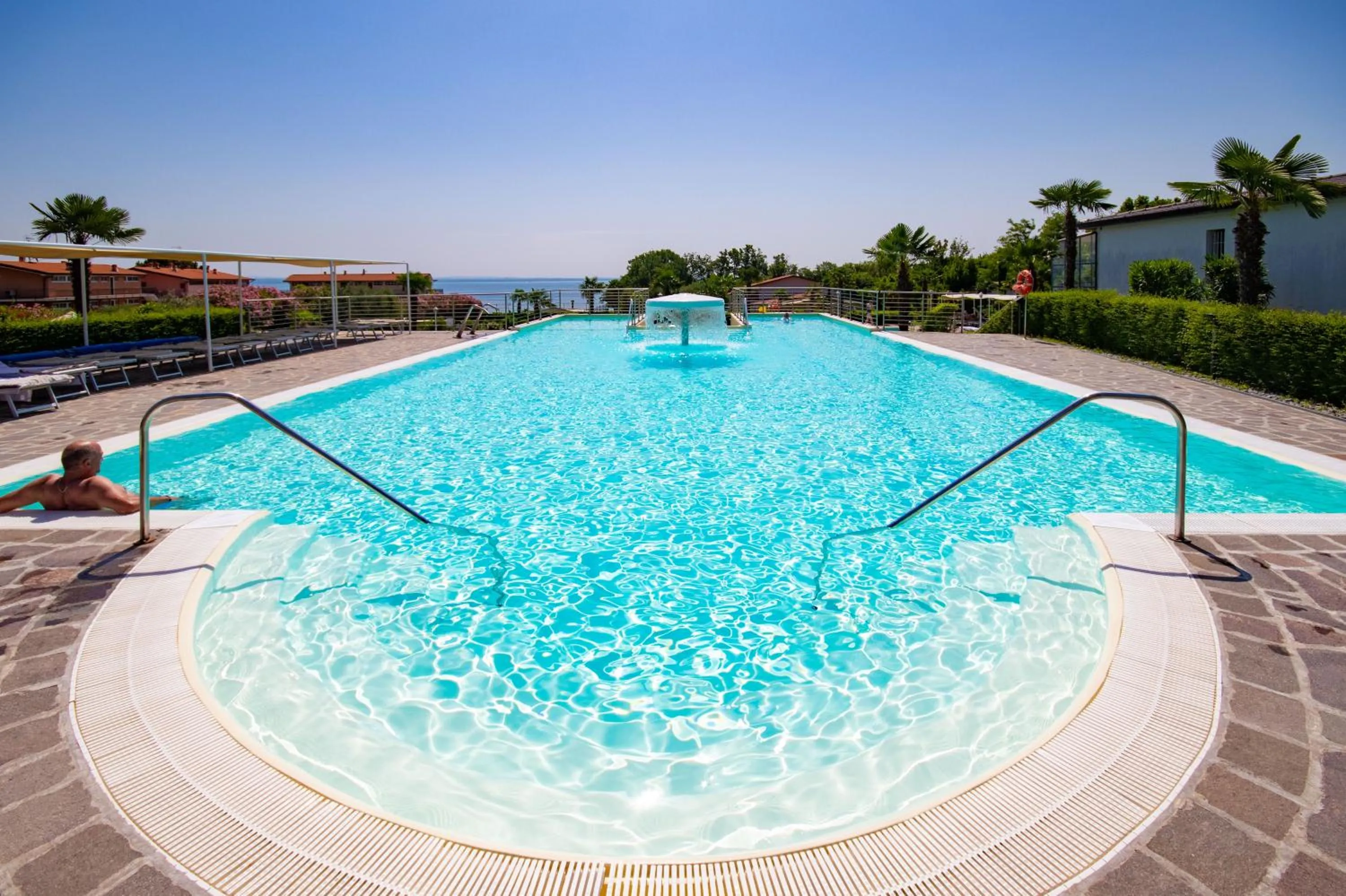 Lake view in Apparthotel San Sivino