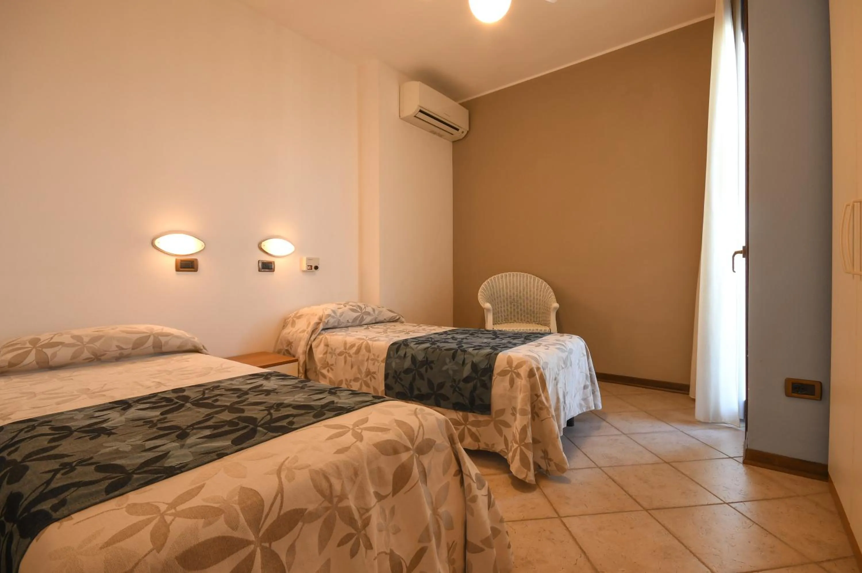 Bedroom, Bed in Apparthotel San Sivino