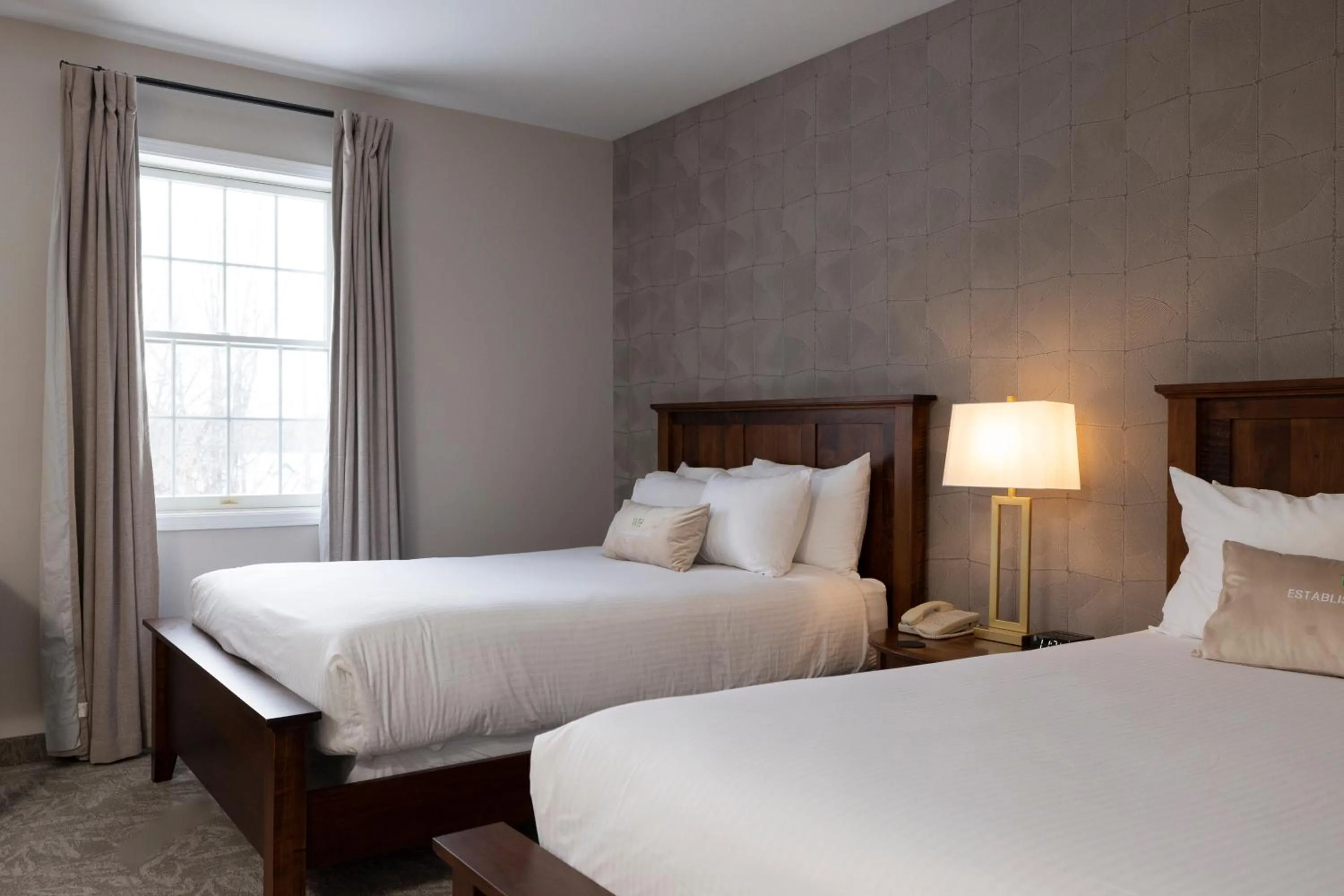 Bedroom, Bed in Windermere House