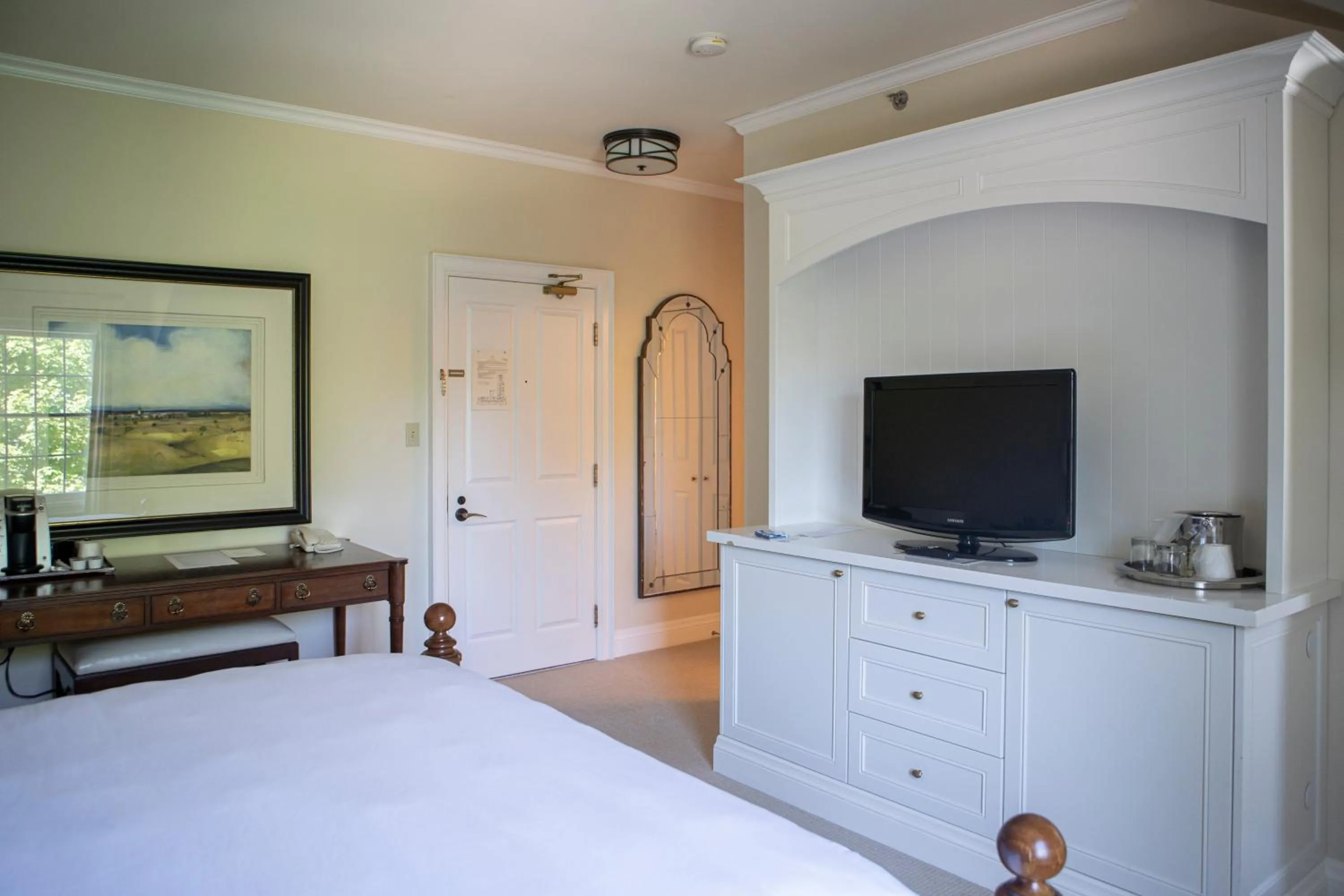 TV and multimedia, Bed in Windermere House