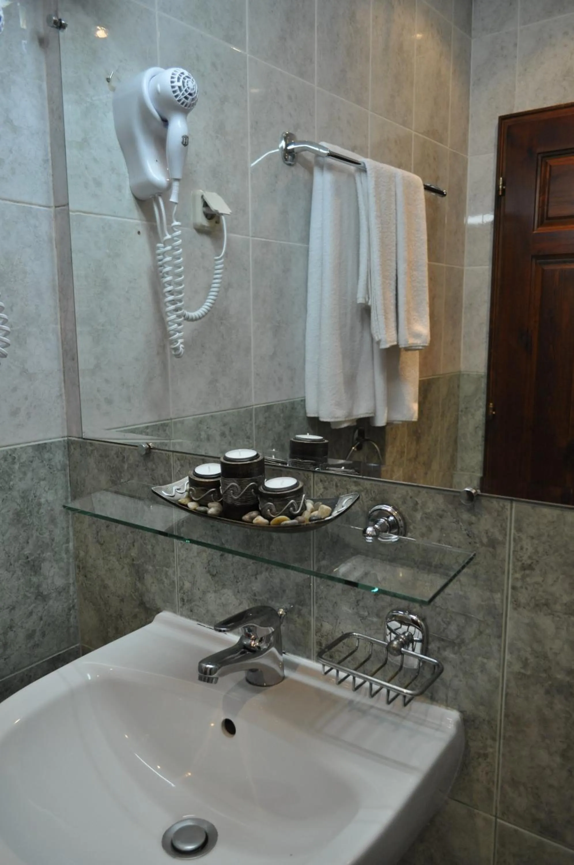 Bathroom in Hotel Izvora - Garden Retreat