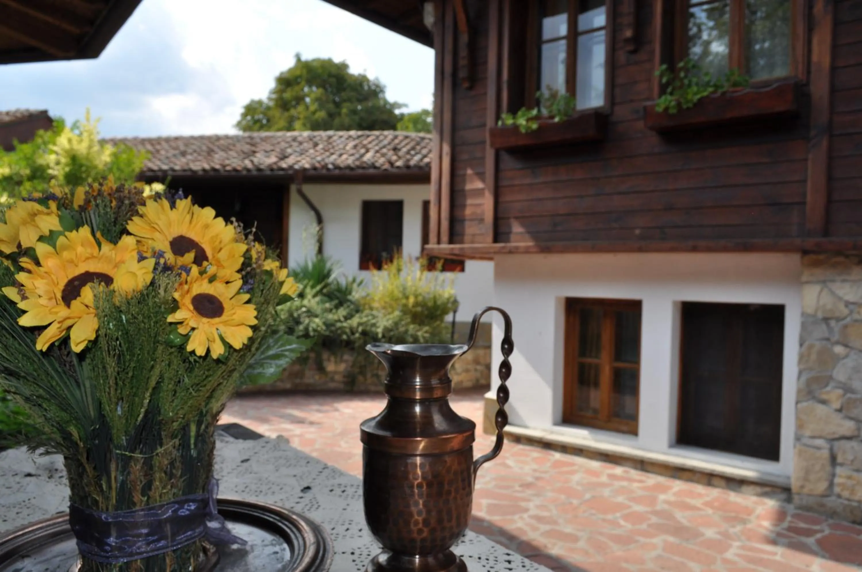 Facade/entrance in Hotel Izvora - Garden Retreat
