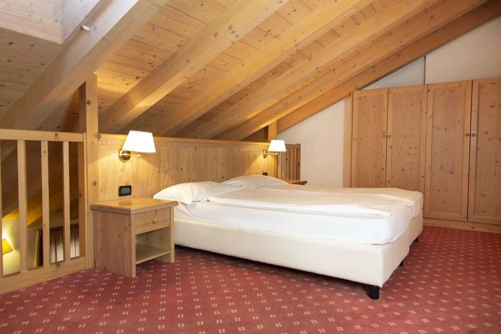 Bedroom, Bed in Golf Hotel