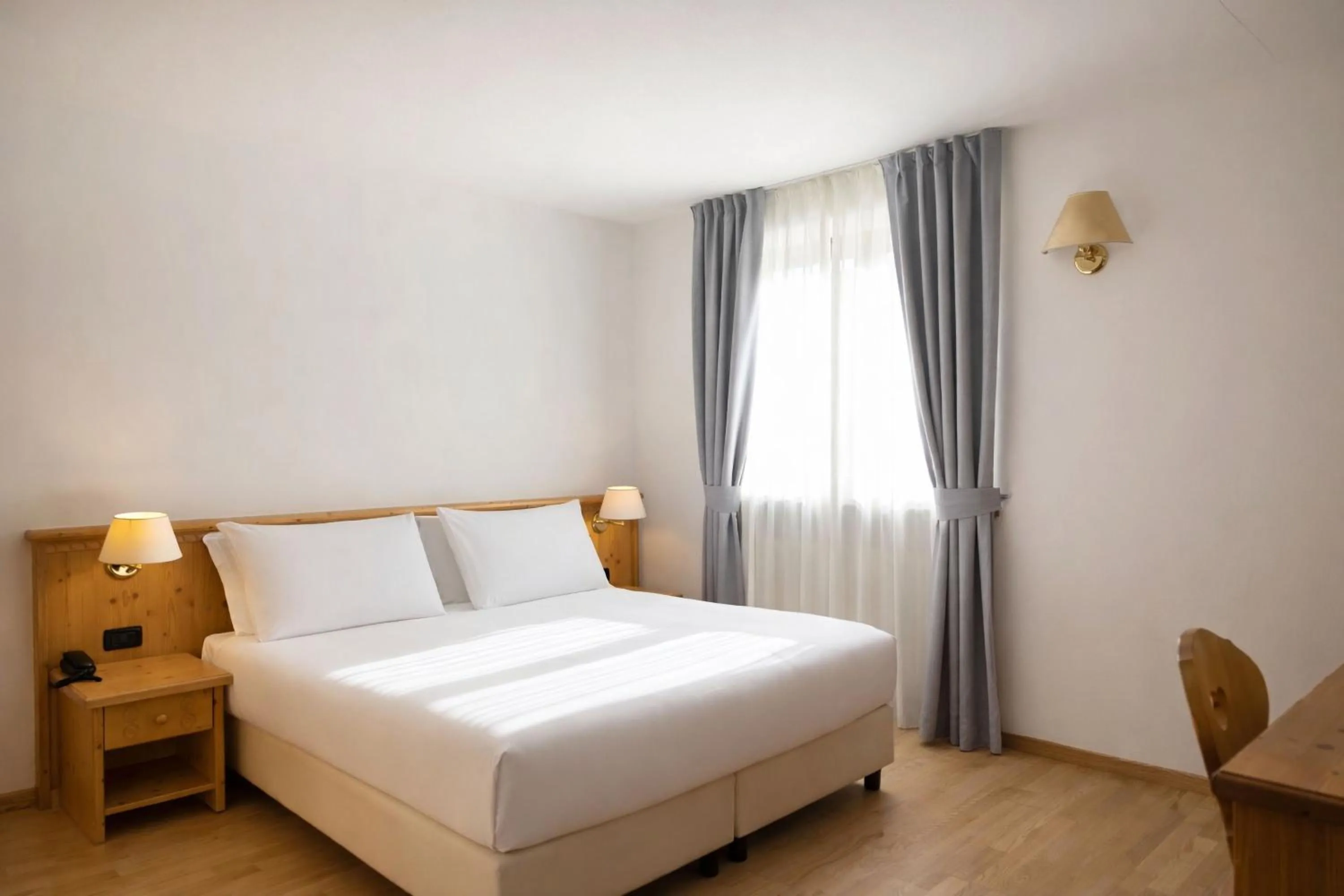 Bedroom, Bed in Golf Hotel