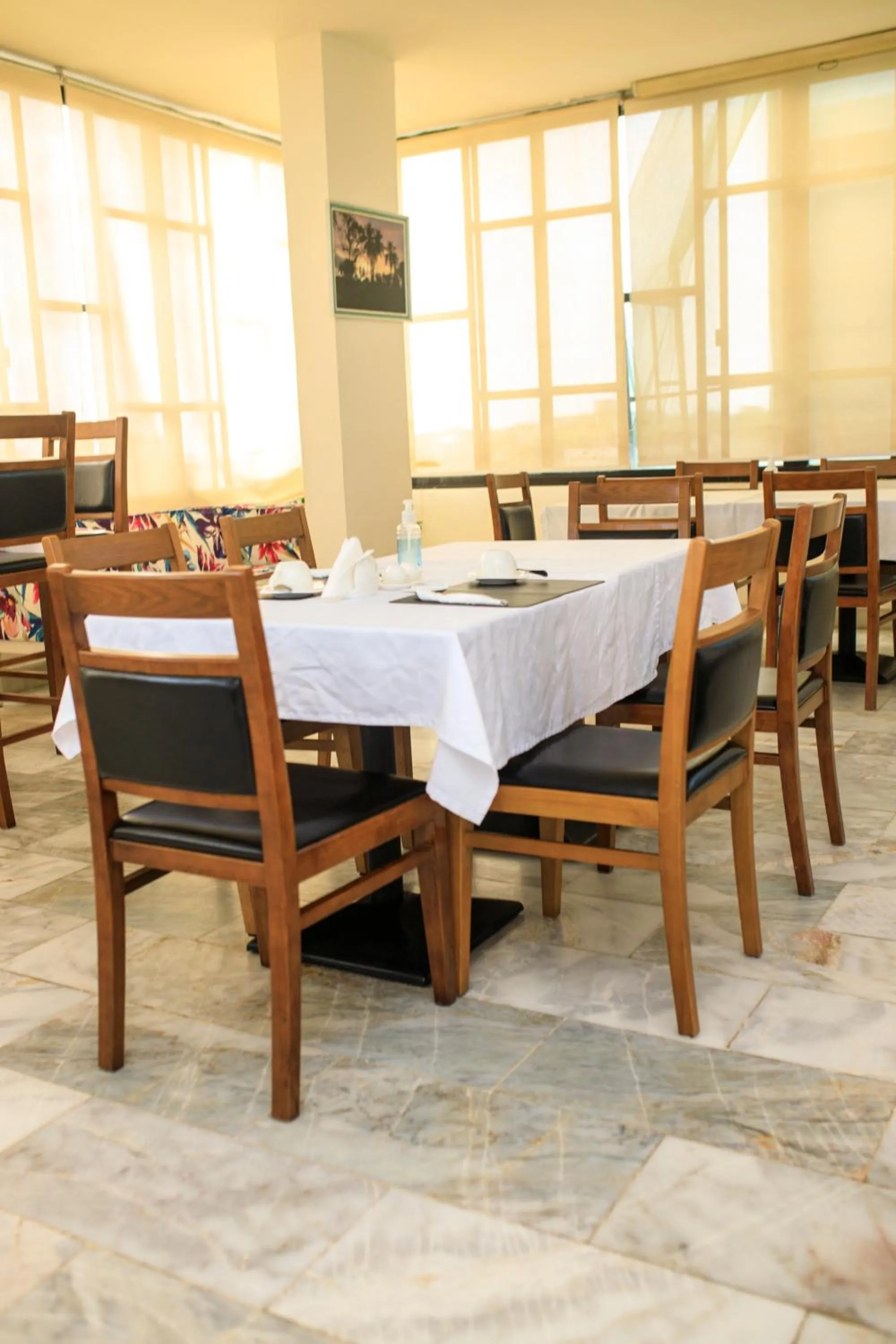 Lobby or reception in Sunset Inn