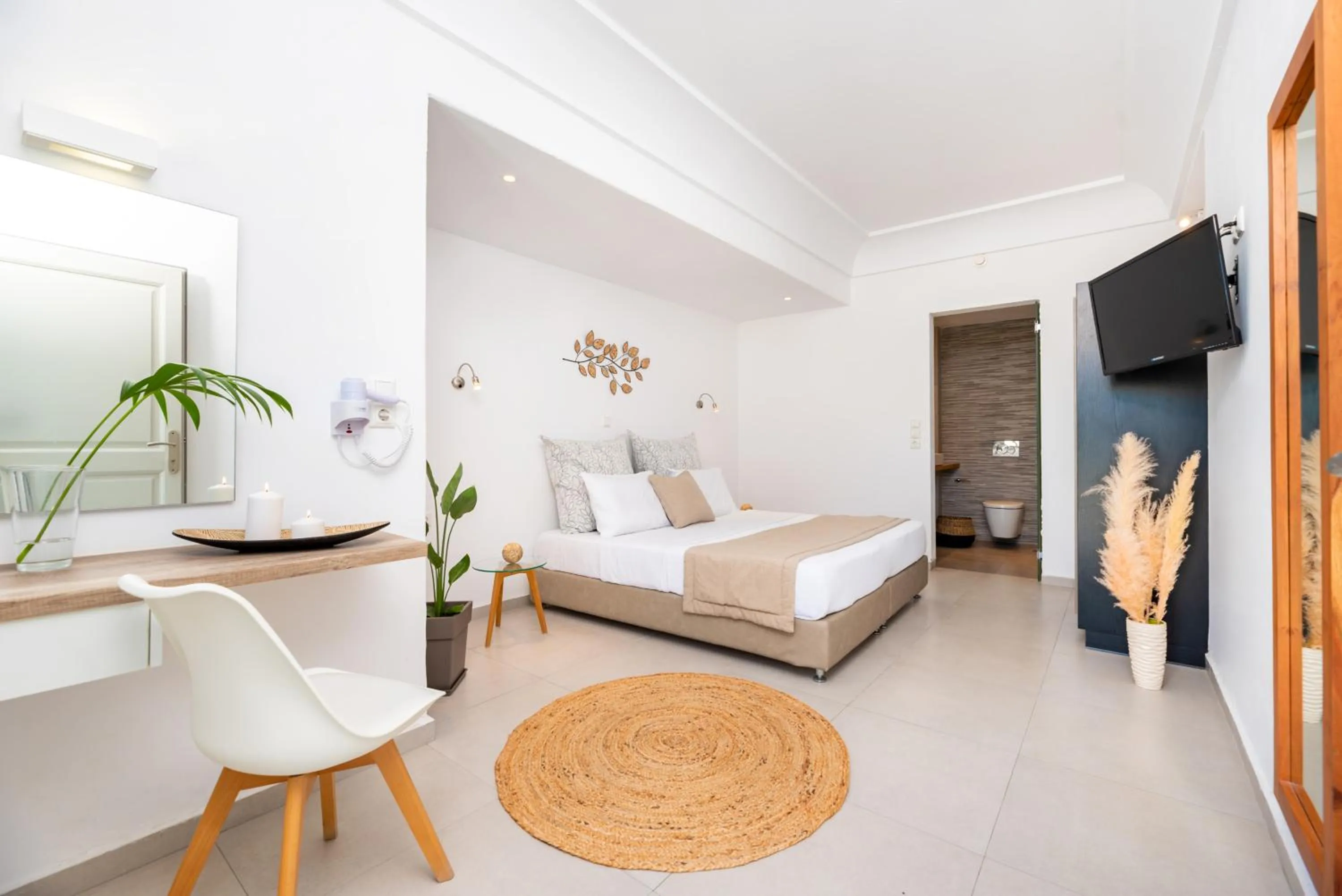 Bedroom, Bed in Kalisperis Hotel