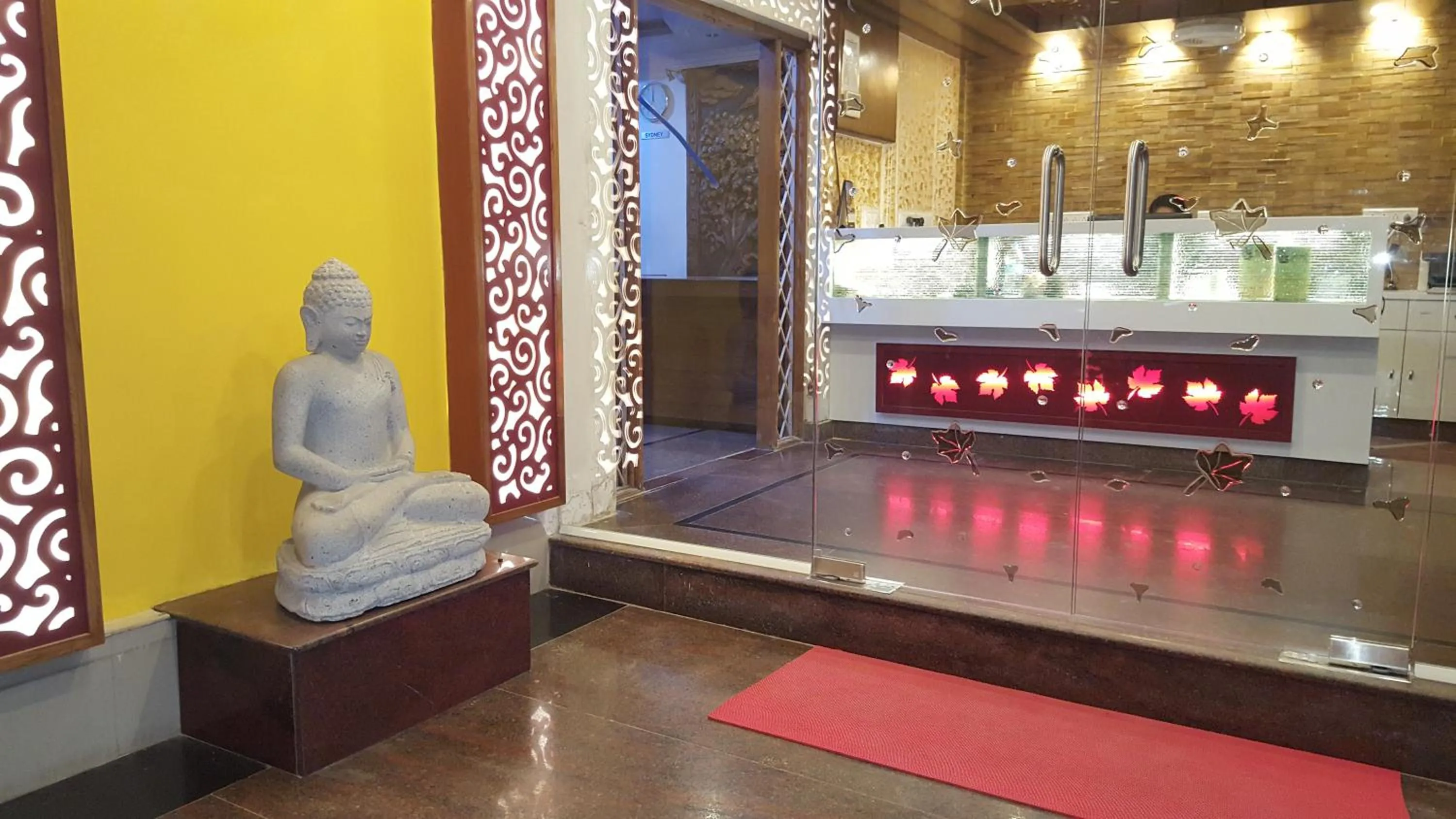 Lobby or reception in Maple Suites