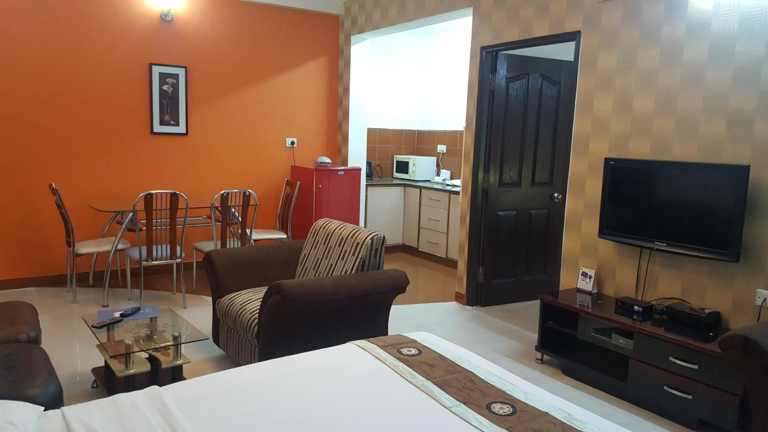 Living room in Maple Suites