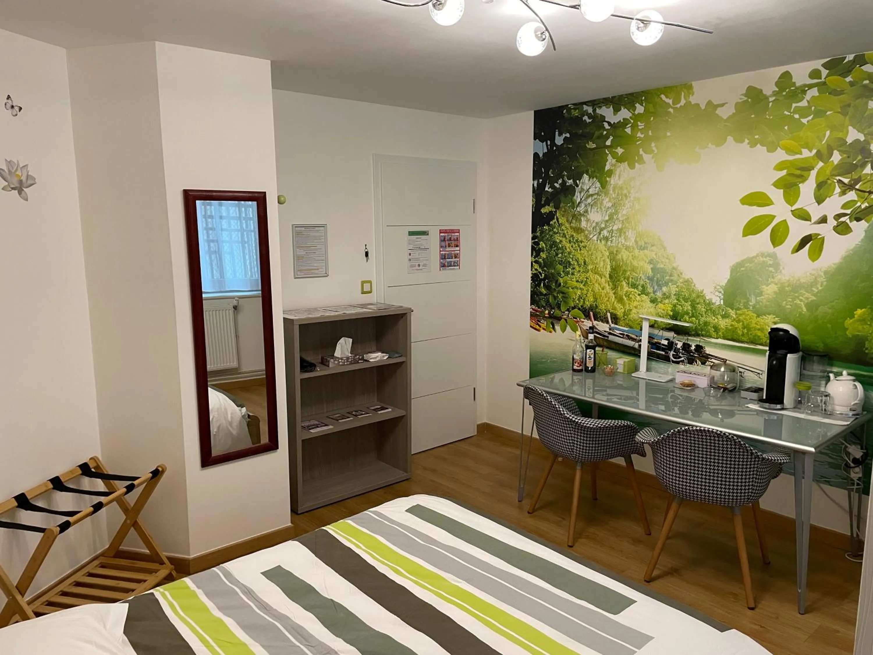 Bedroom, Bed in Chambre d'hôtes Au Coeur De NancyB&B proche gare de Nancy