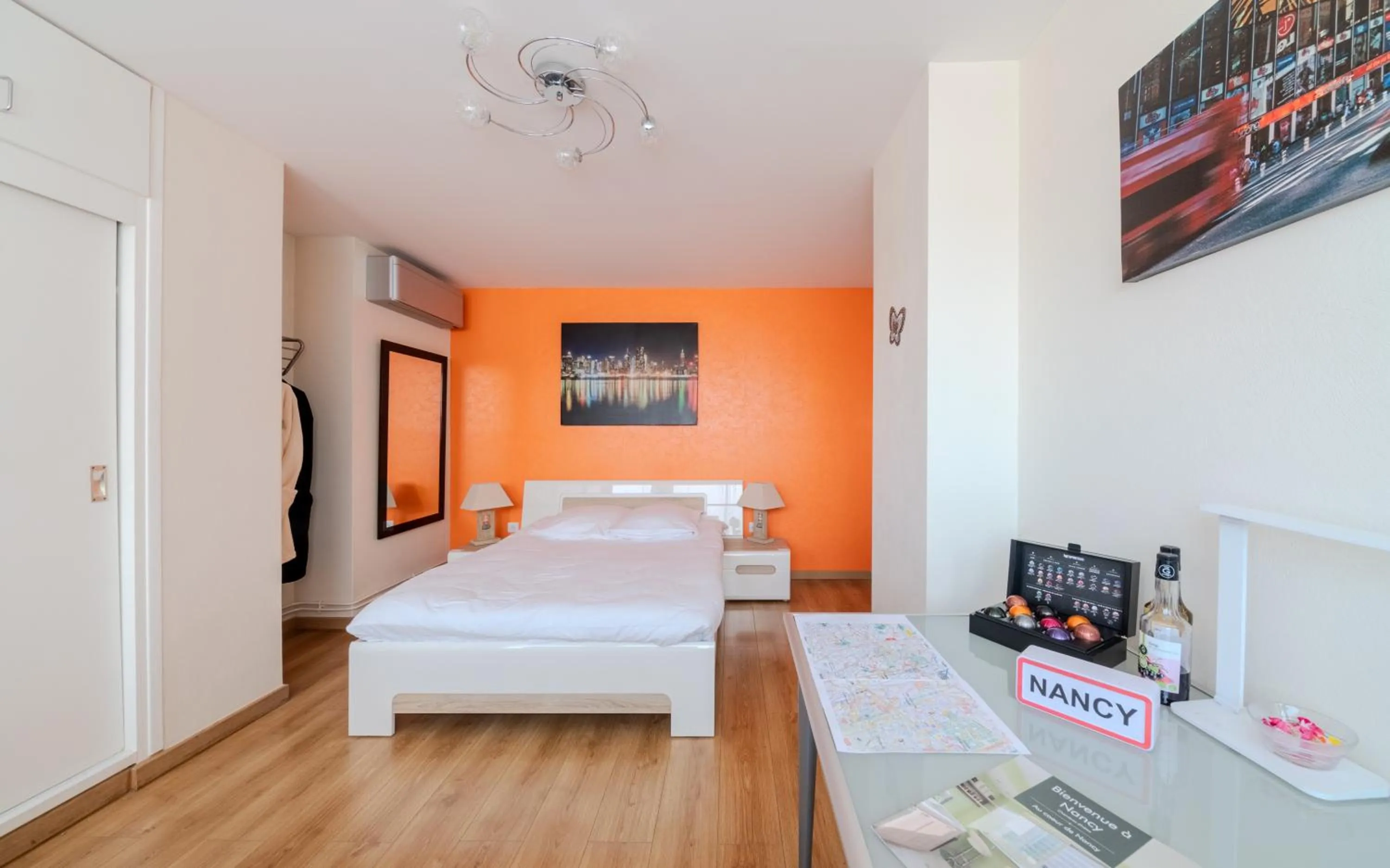 Coffee/tea facilities, Bed in Chambre d'hôtes Au Coeur De NancyB&B proche gare de Nancy