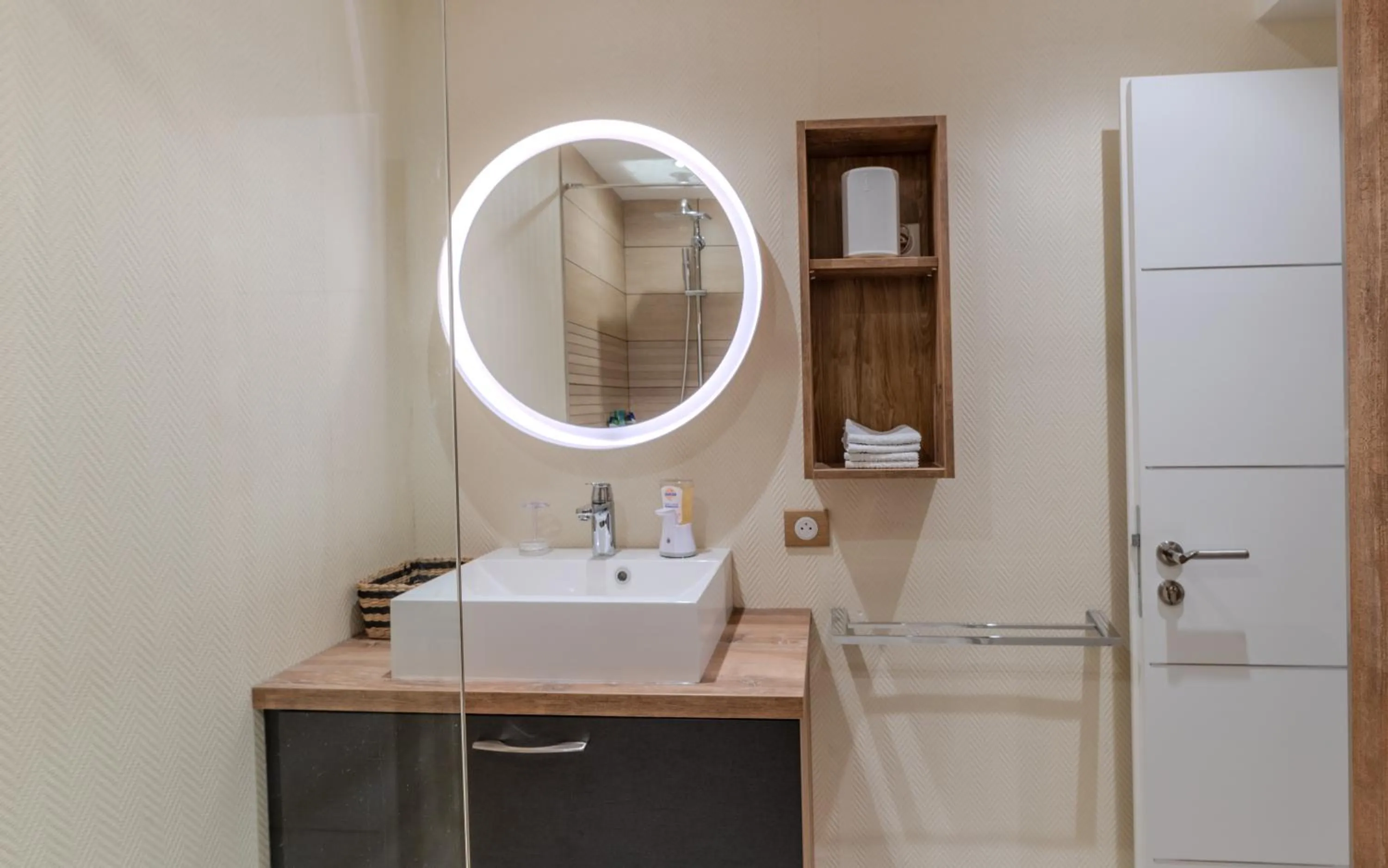 Bathroom in Chambre d'hôtes Au Coeur De NancyB&B proche gare de Nancy