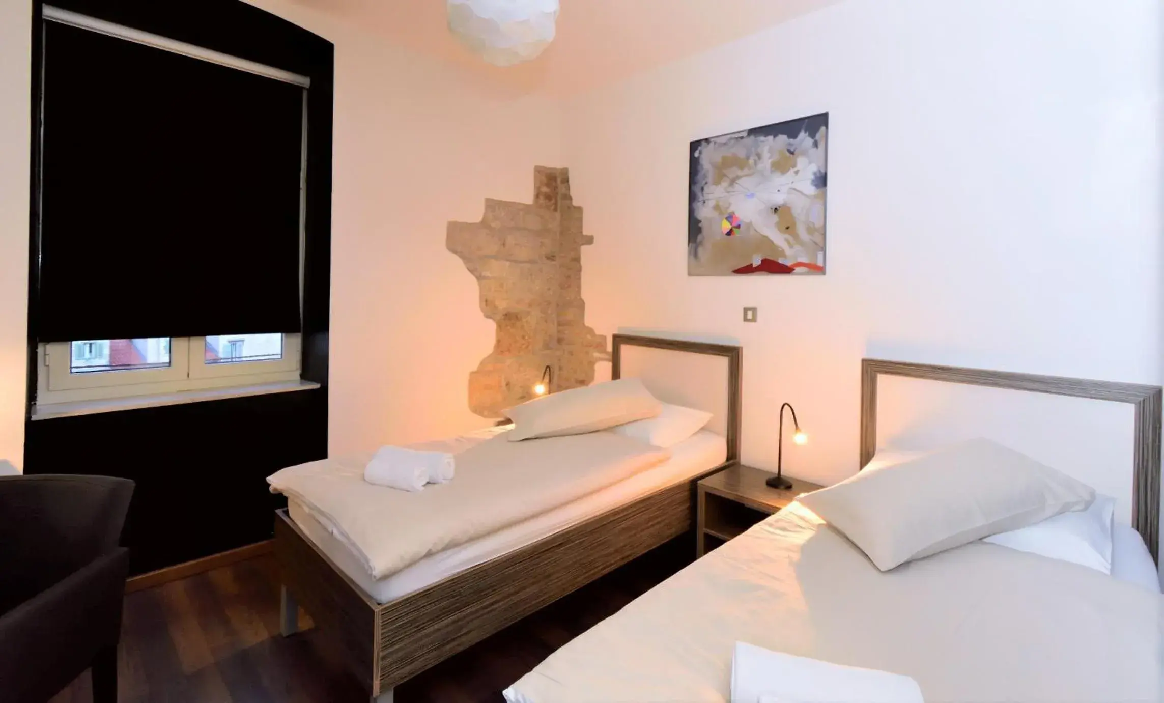 Superior Twin Room with City View in Marmontova Luxury Rooms Superior Twin Room with City View in Marmontova Luxury Rooms