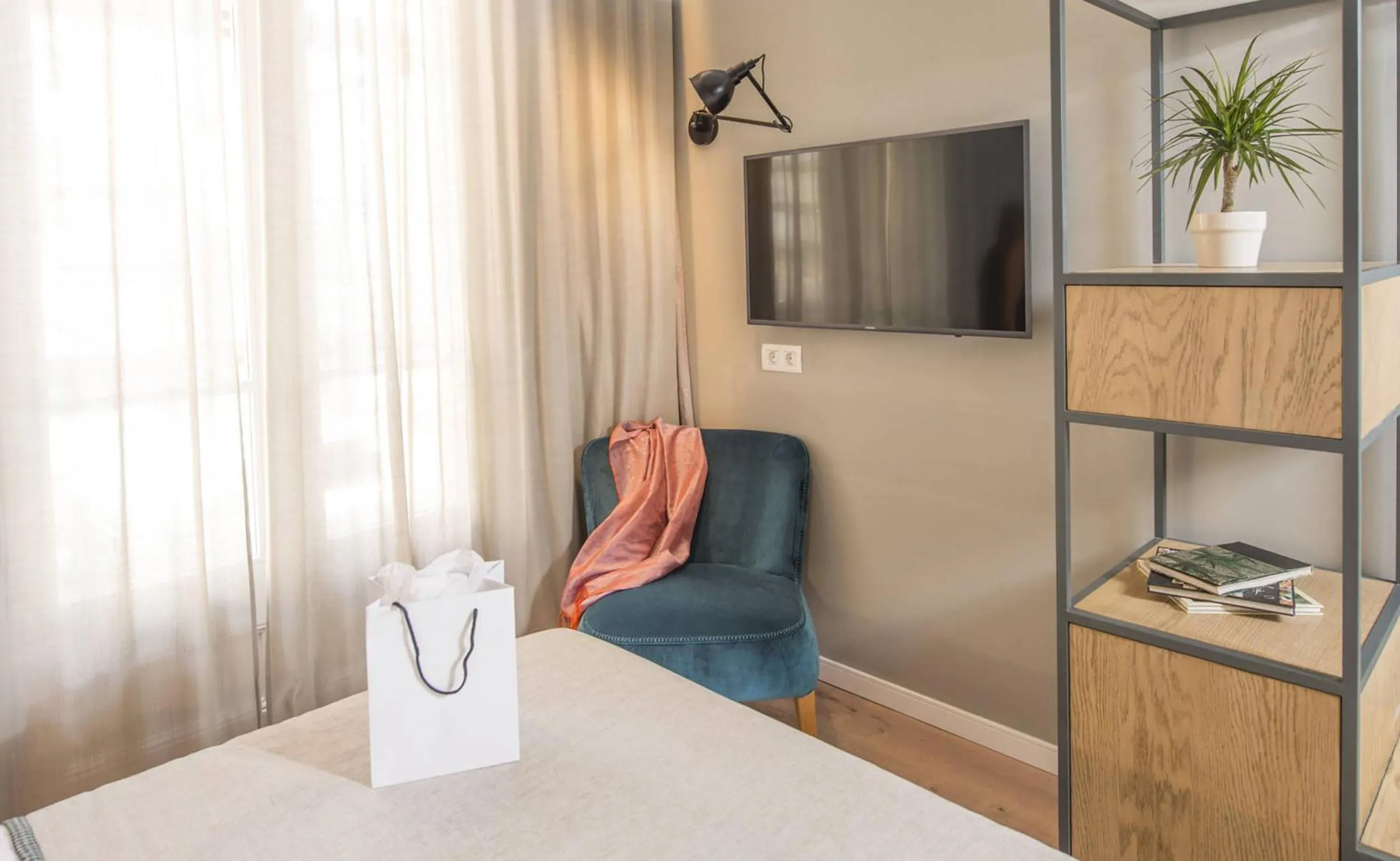 TV and multimedia, Bed in Mosaic by Ona