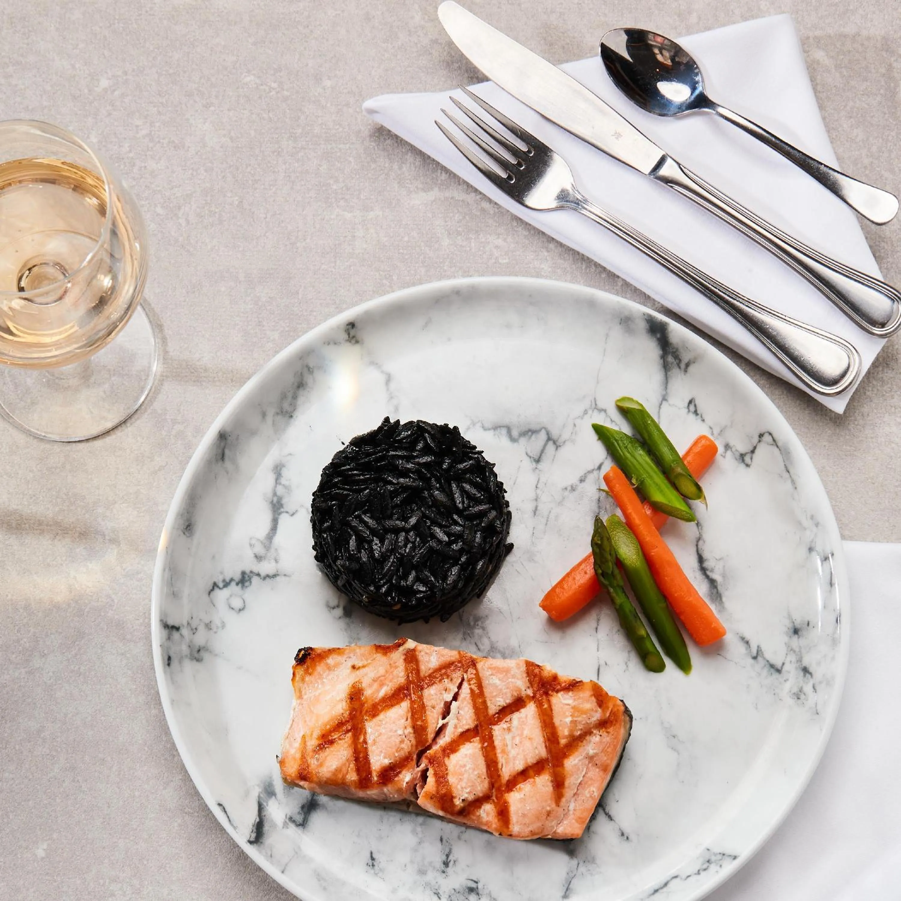 Restaurant/places to eat in Hilton DoubleTree Bogotá Salitre AR