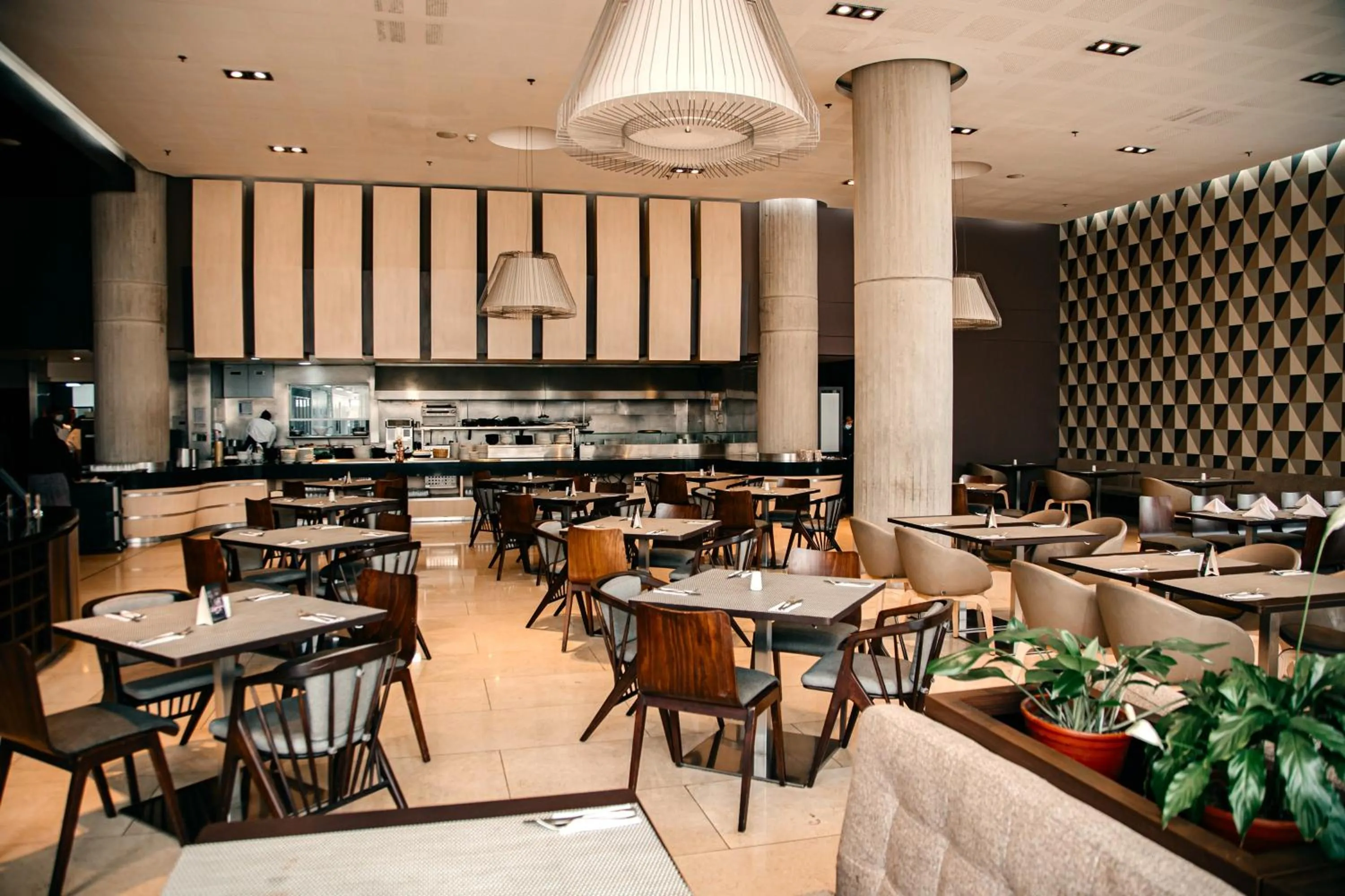 Restaurant/places to eat in Hilton DoubleTree Bogotá Salitre AR