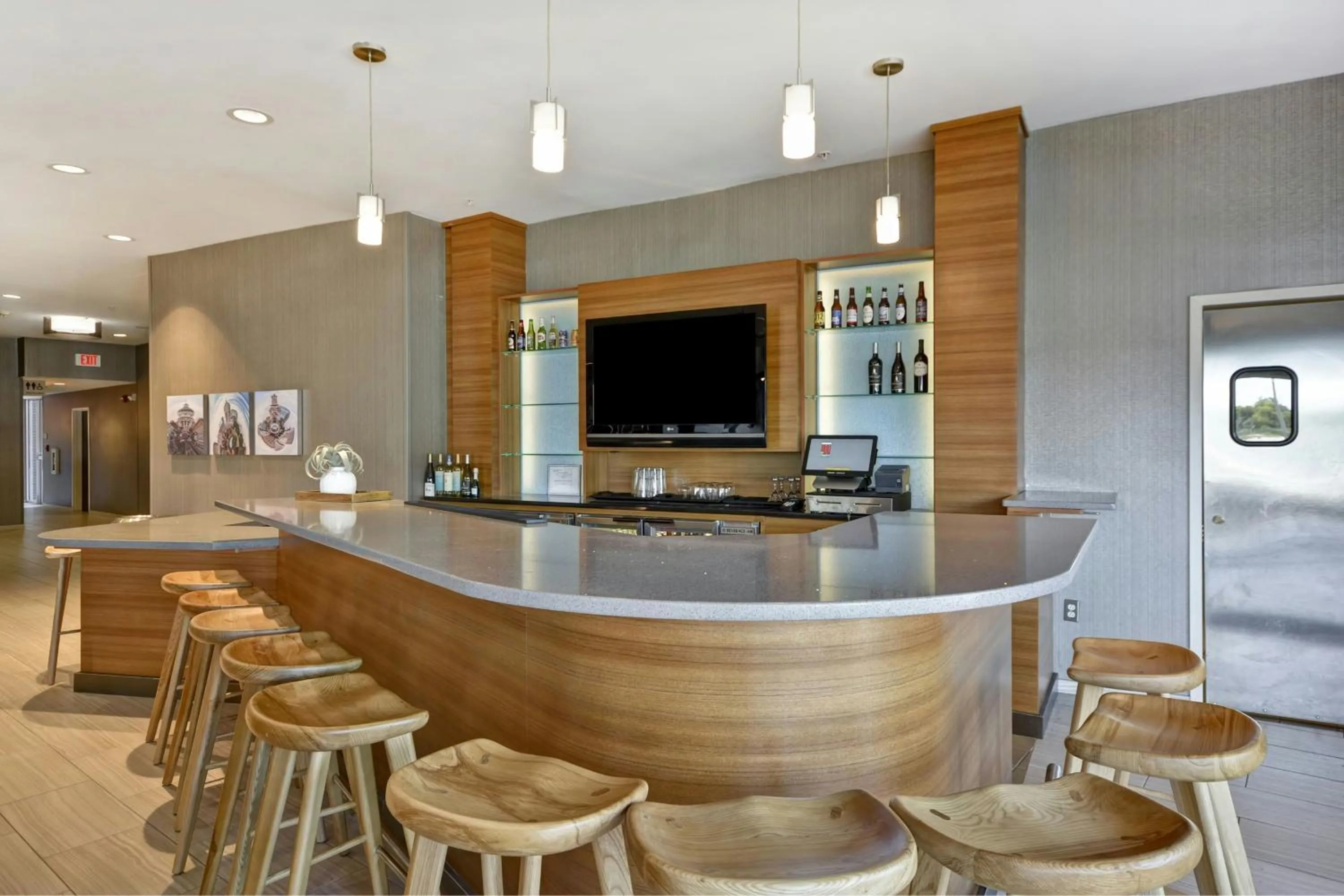 Lounge or bar in SpringHill Suites by Marriott Indianapolis Airport/Plainfield