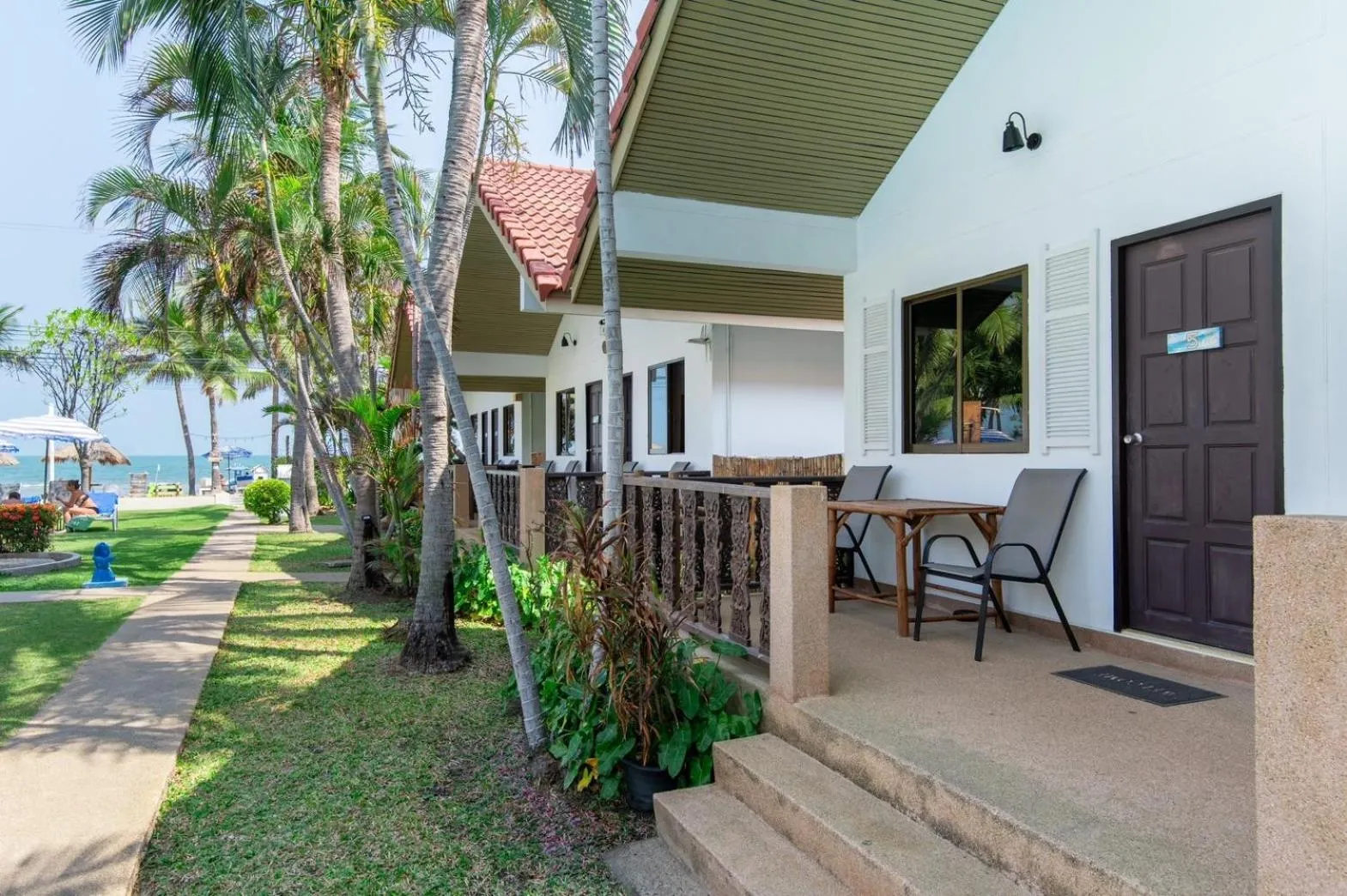 Property building in Dolphin Bay Beach Resort