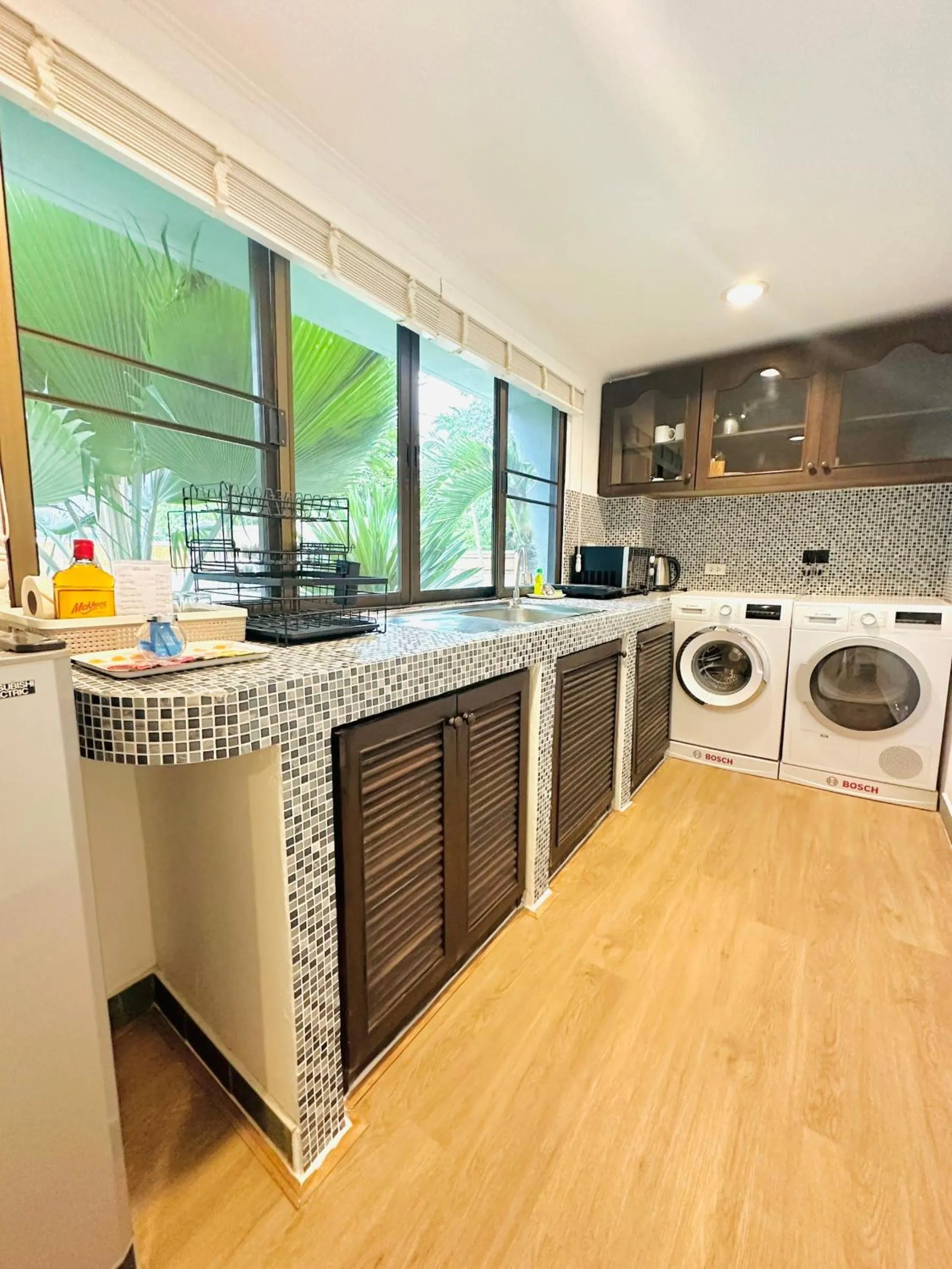 Kitchen or kitchenette in Dolphin Bay Beach Resort