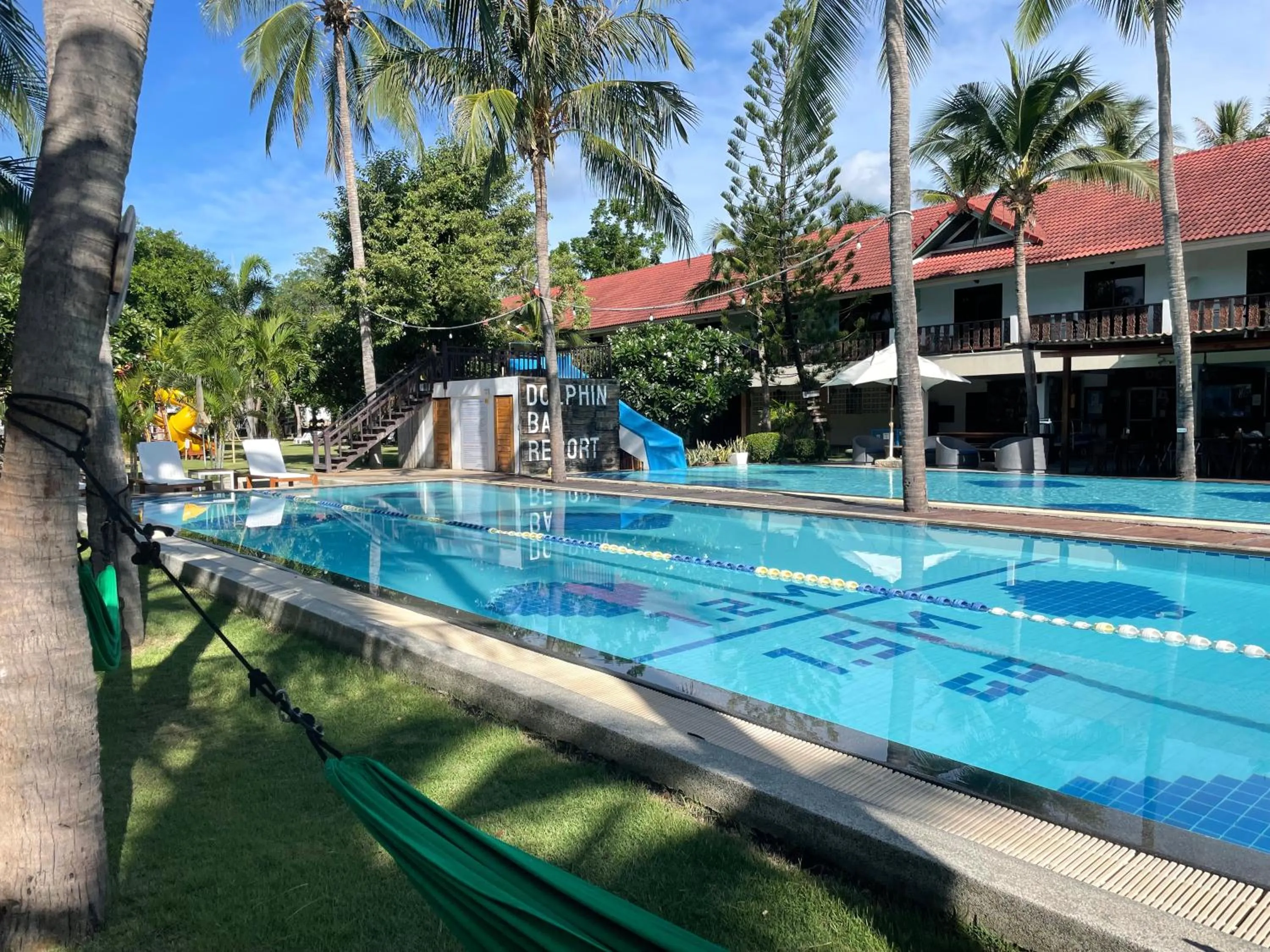 Swimming pool in Dolphin Bay Beach Resort