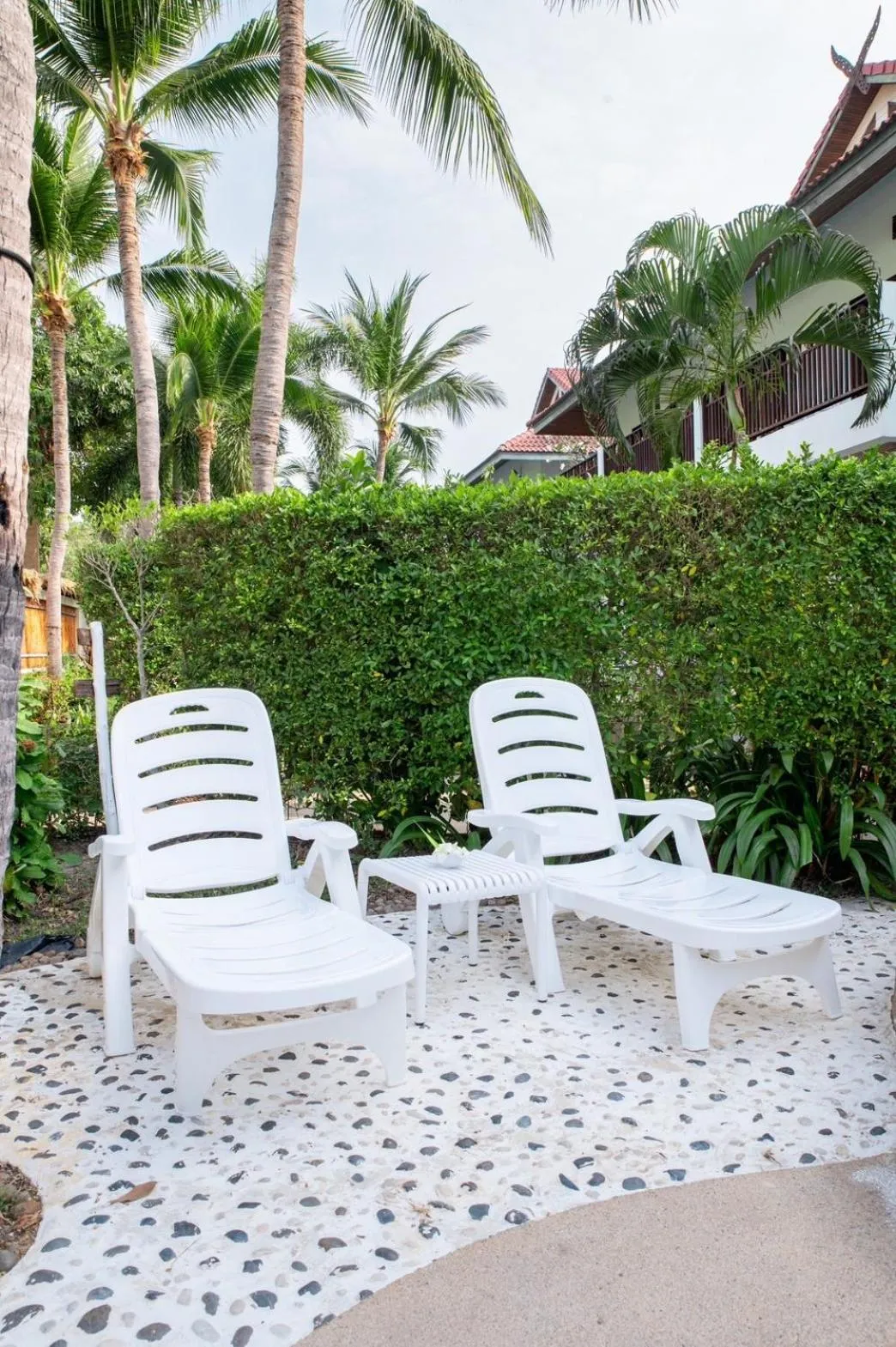 Seating area in Dolphin Bay Beach Resort