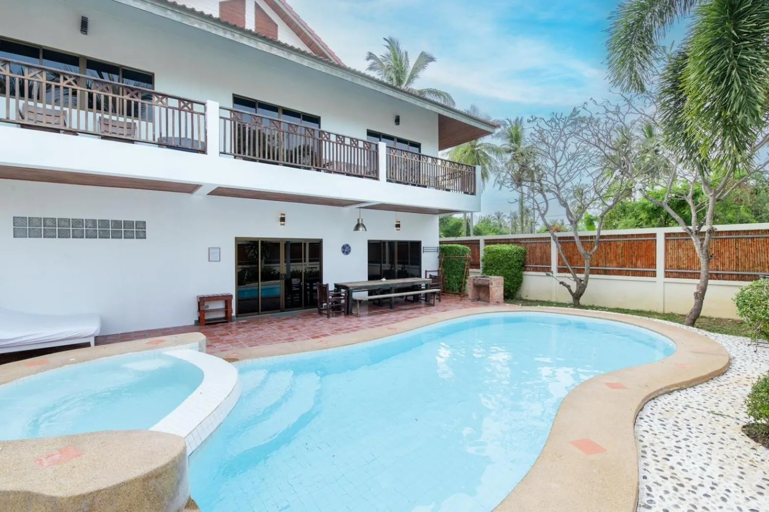 Property building in Dolphin Bay Beach Resort