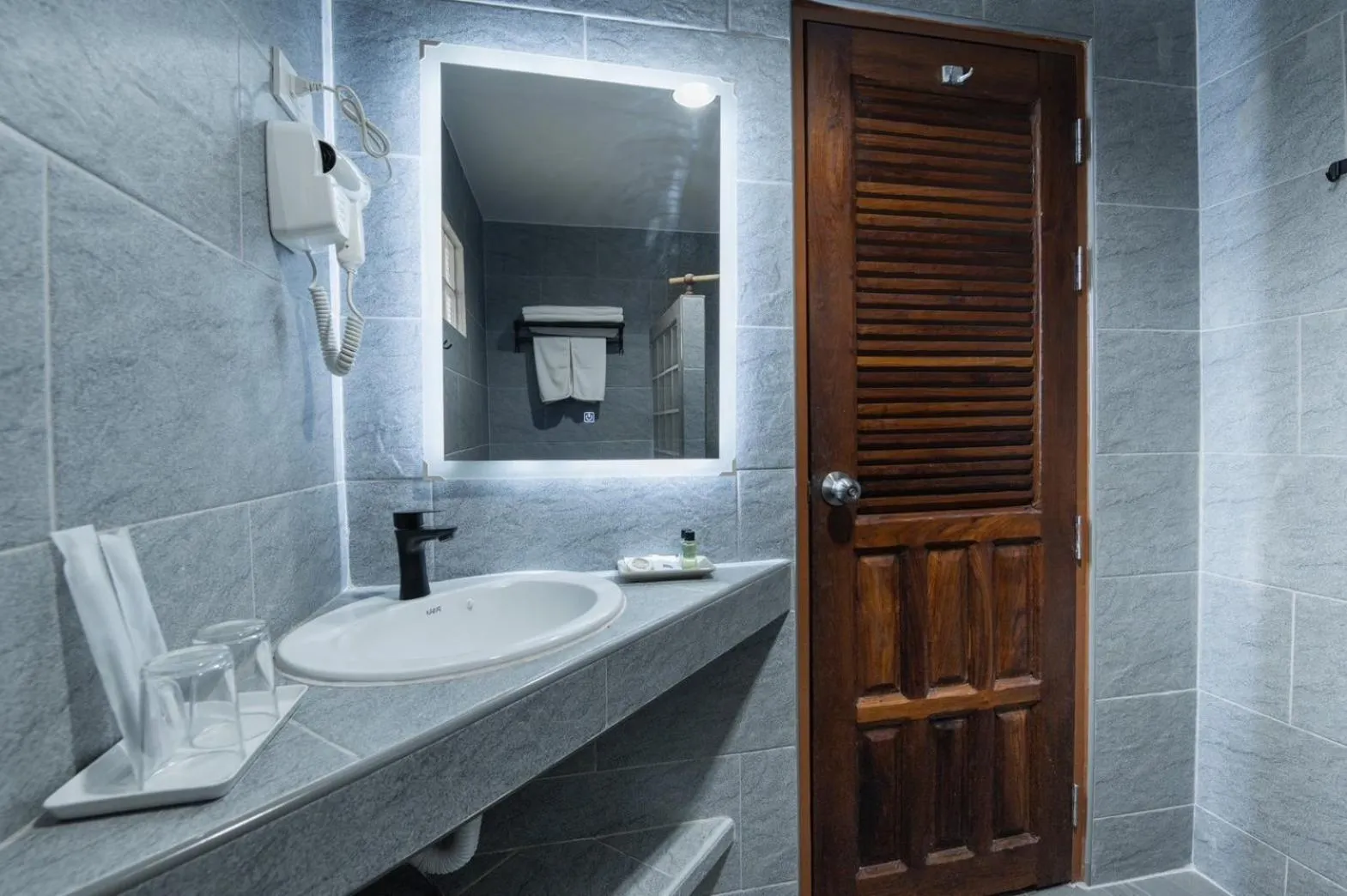 Bathroom in Dolphin Bay Beach Resort