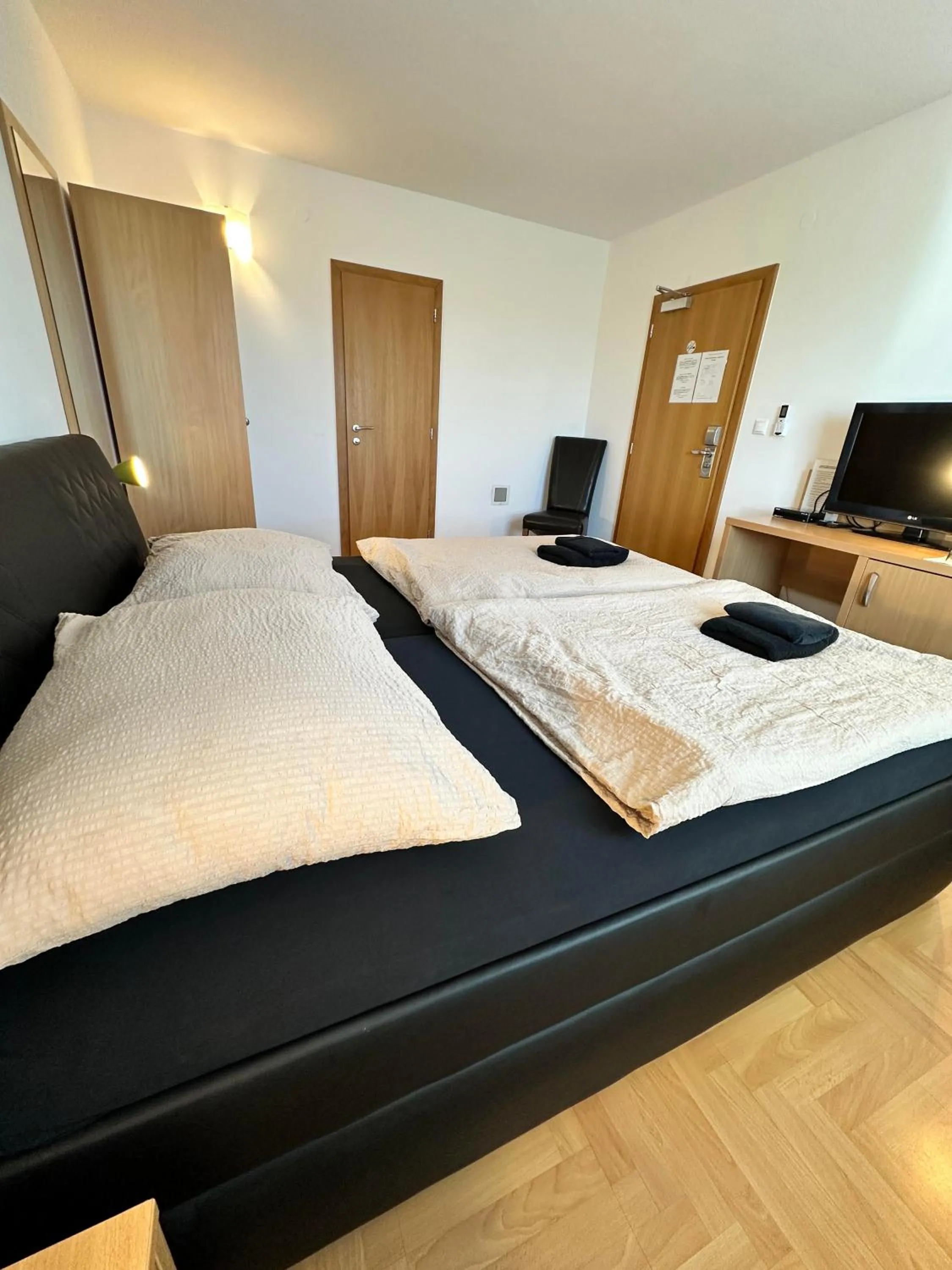 Other, Bed in Hotel Muza