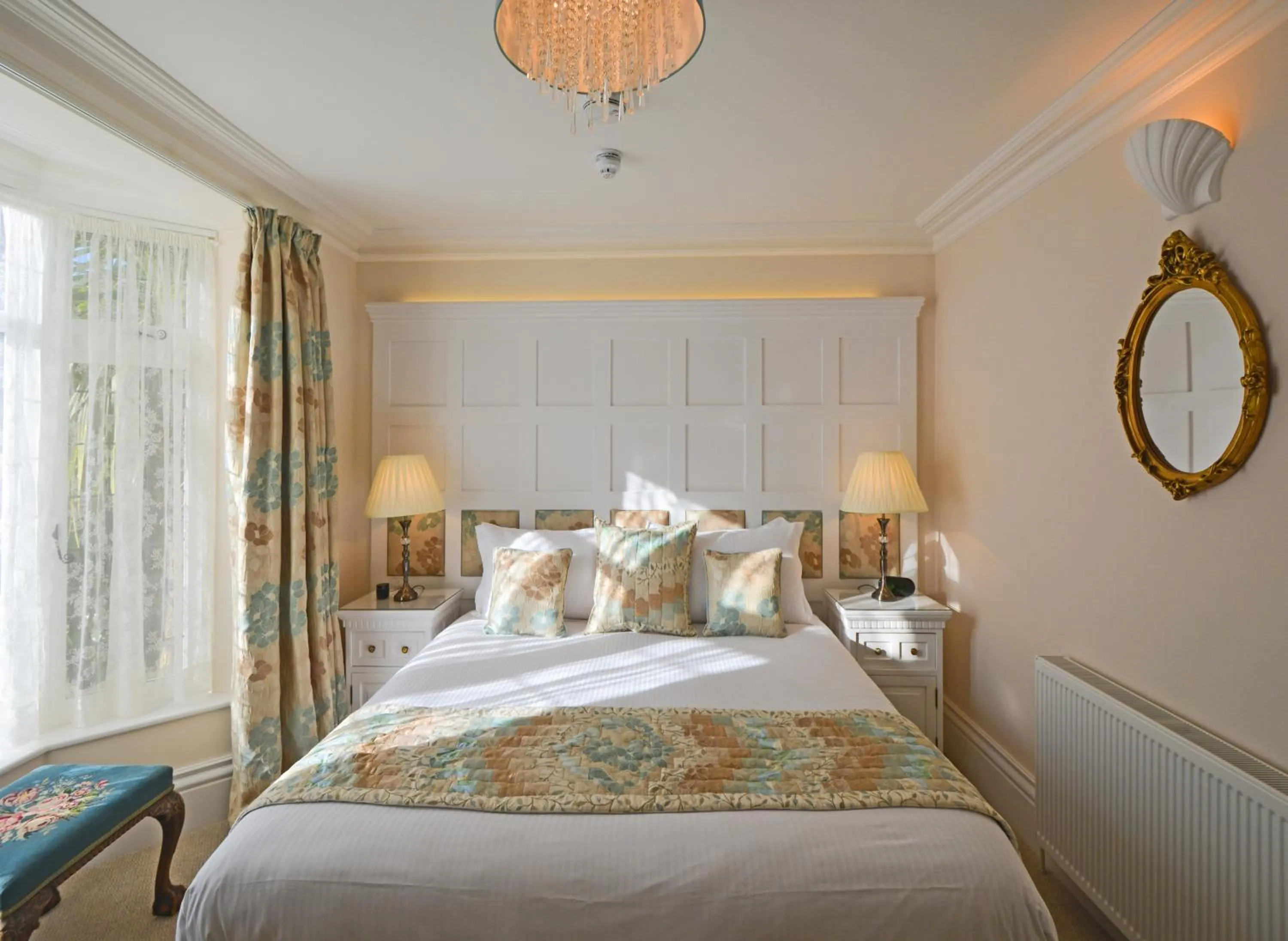 Bedroom, Bed in Haven Hall Hotel