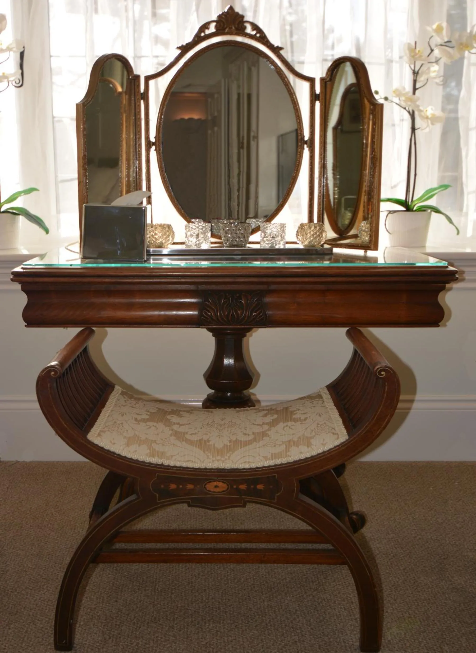 Bedroom in Haven Hall Hotel
