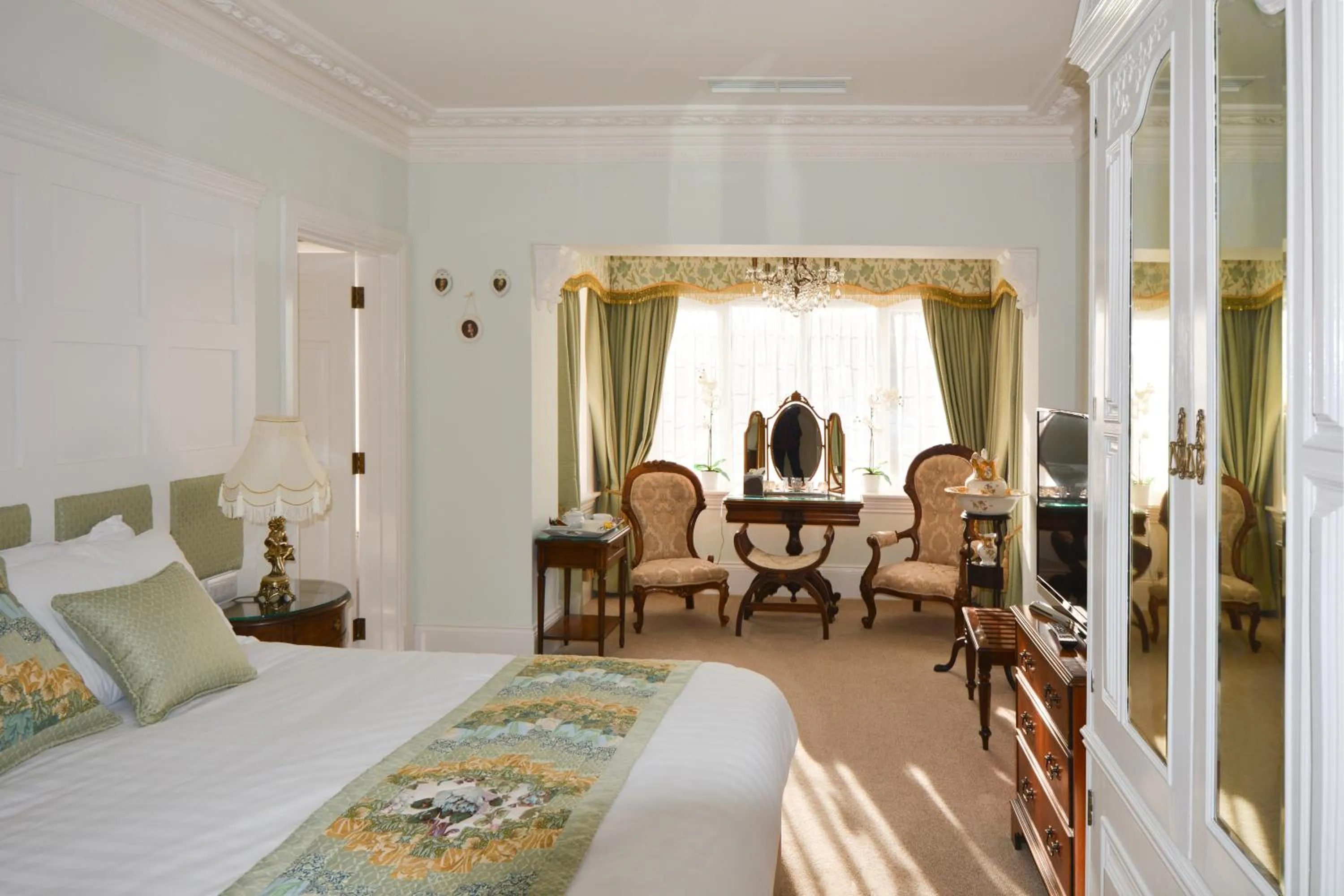 Bed in Haven Hall Hotel