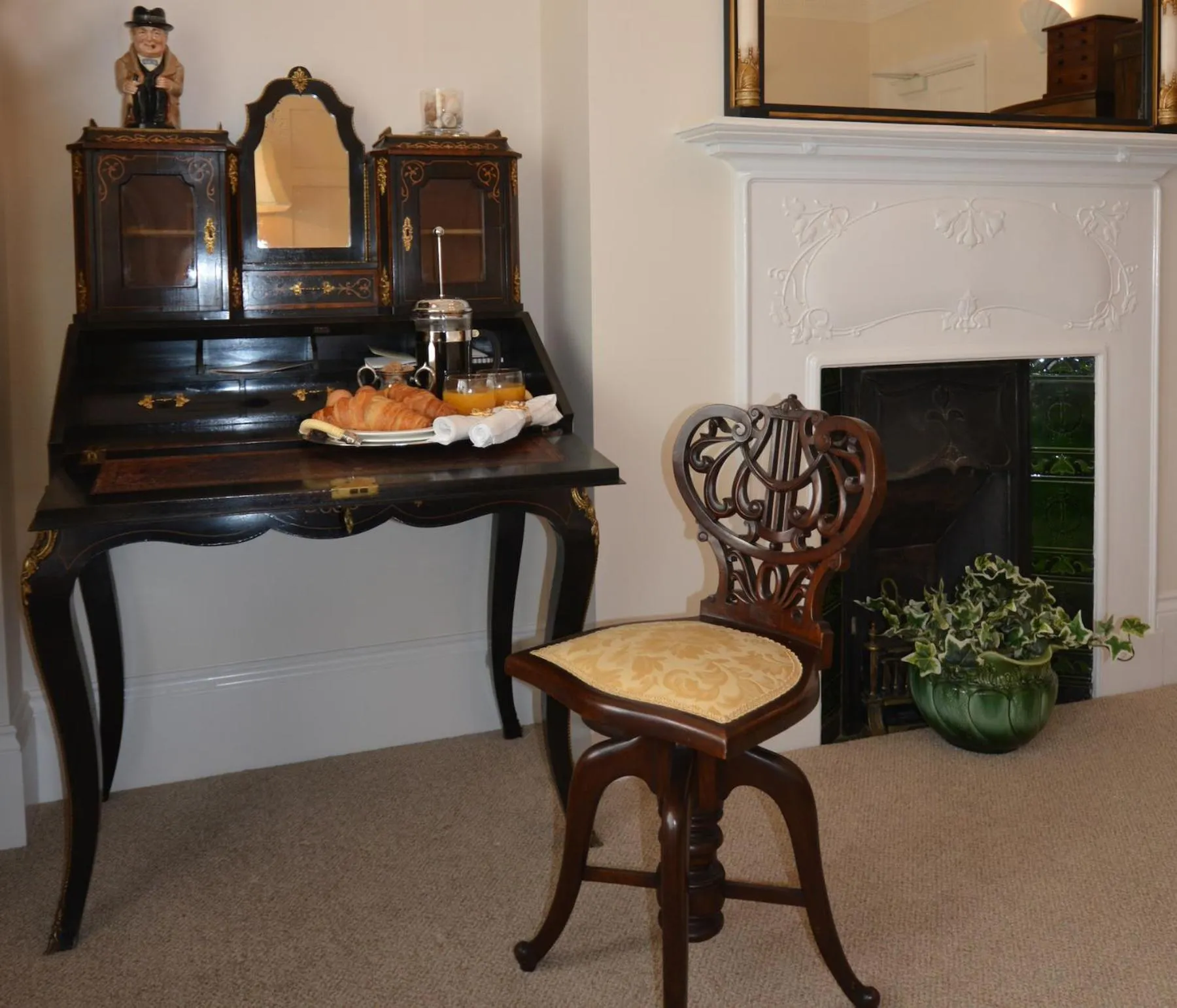 Bedroom in Haven Hall Hotel