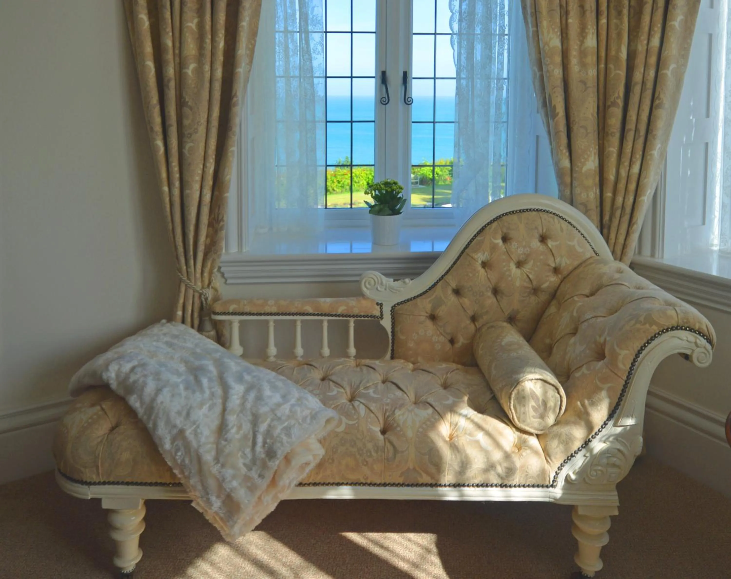 Decorative detail in Haven Hall Hotel