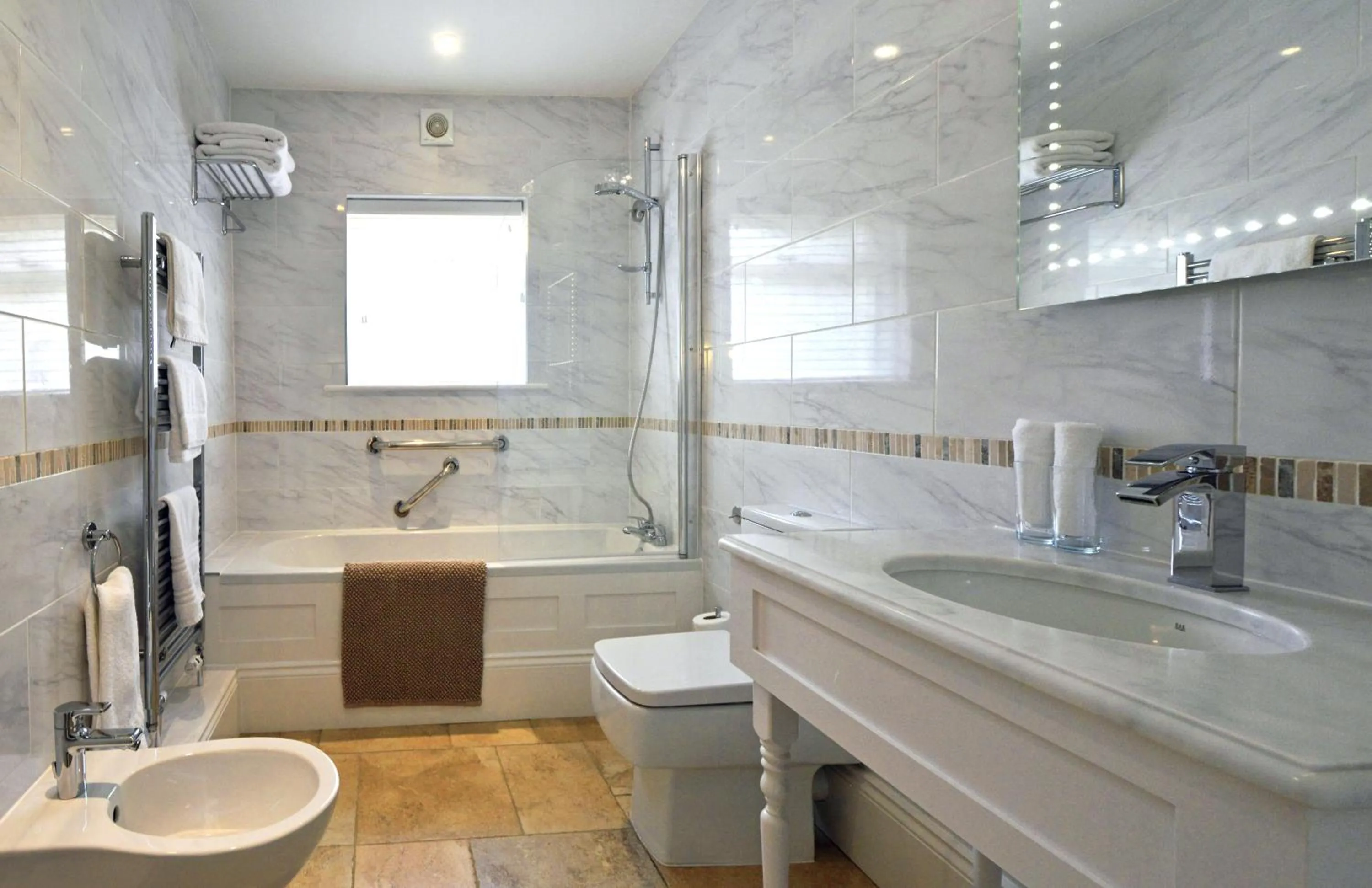 Bathroom in Haven Hall Hotel