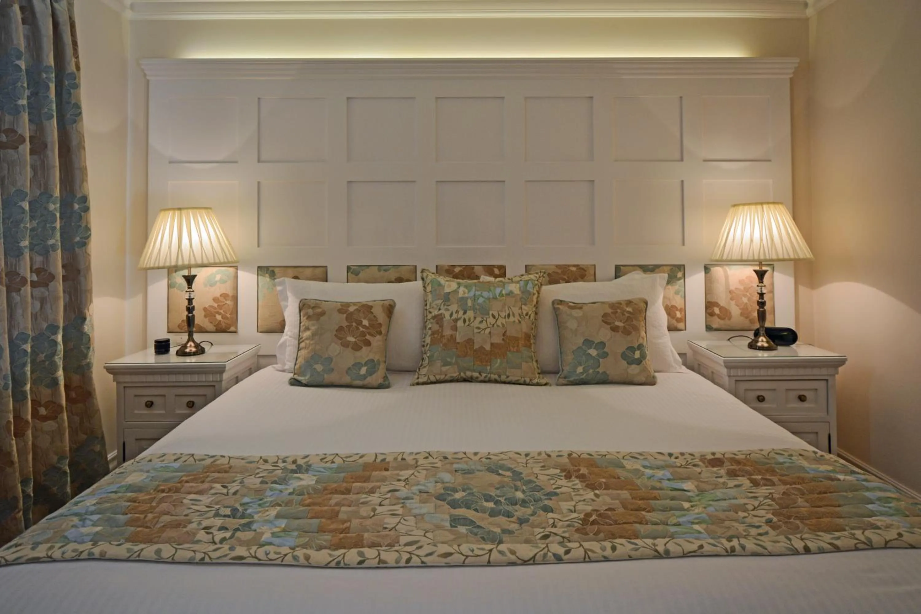 Bed in Haven Hall Hotel