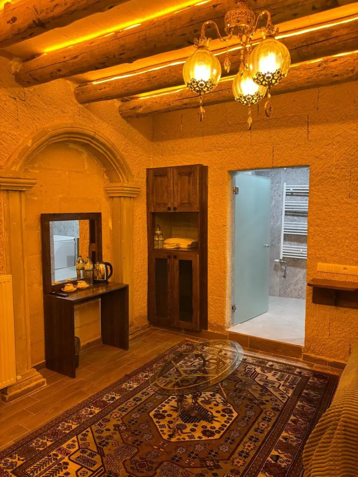 Deluxe Double Room with Bath - single occupancy in Cappadocia Empire Cave Hotel Deluxe Double Room with Bath - single occupancy in Cappadocia Empire Cave Hotel
