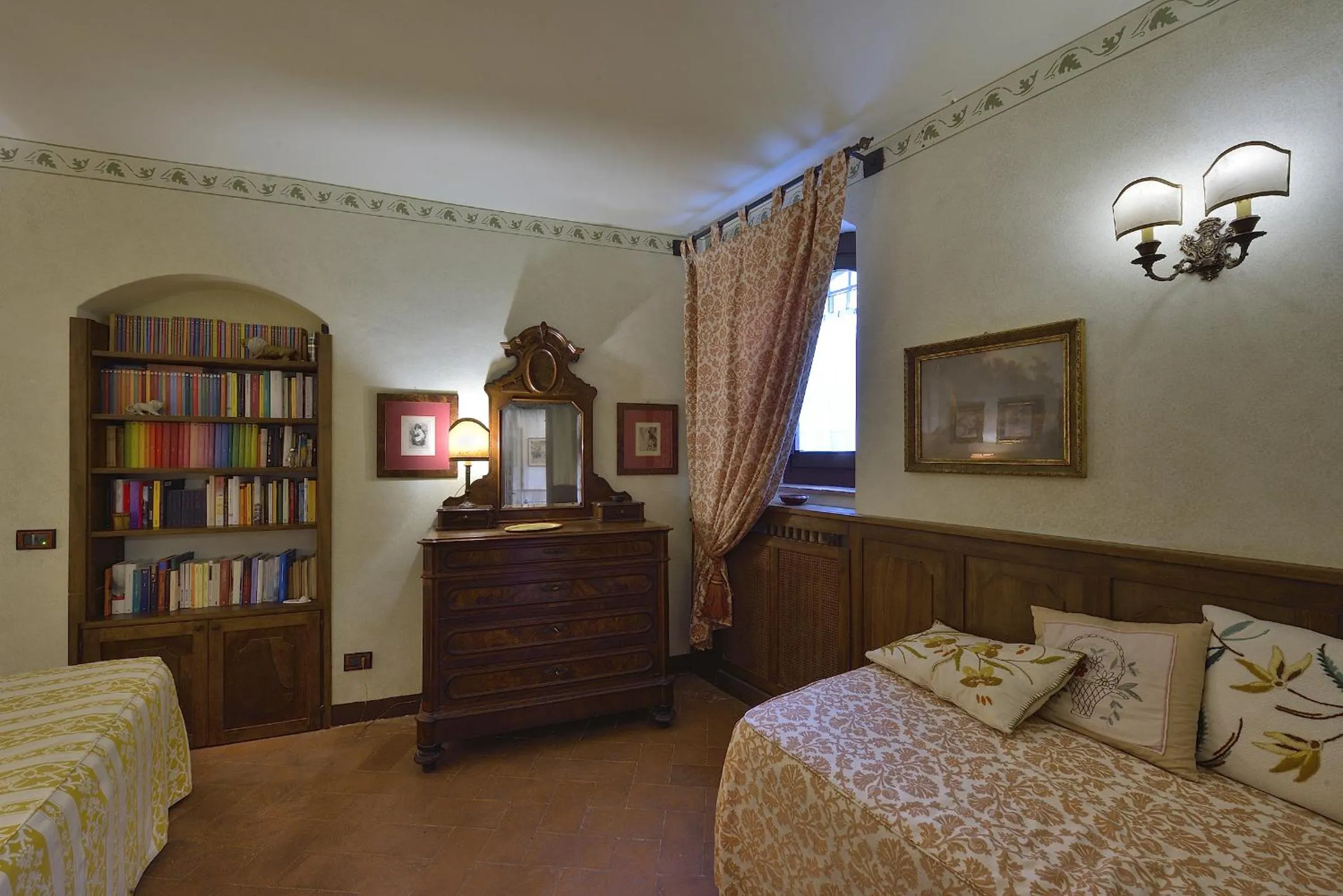 Bedroom, Bed in Castelletto di Montebenichi
