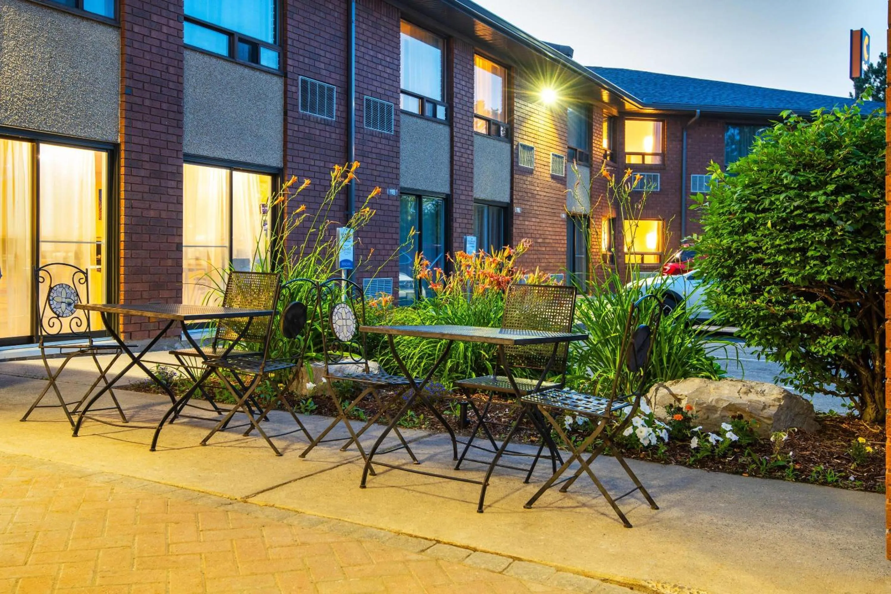 Other in Comfort Inn Hwy 401