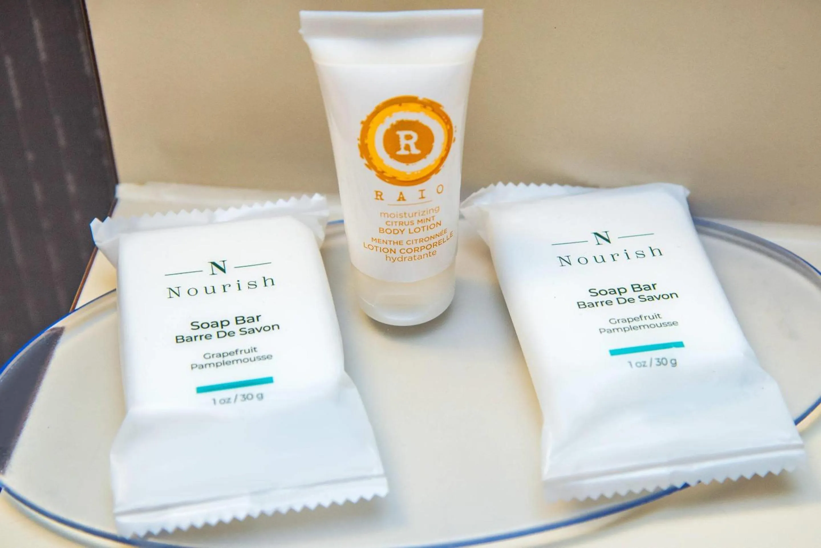 Bedroom in Comfort Inn Hwy 401