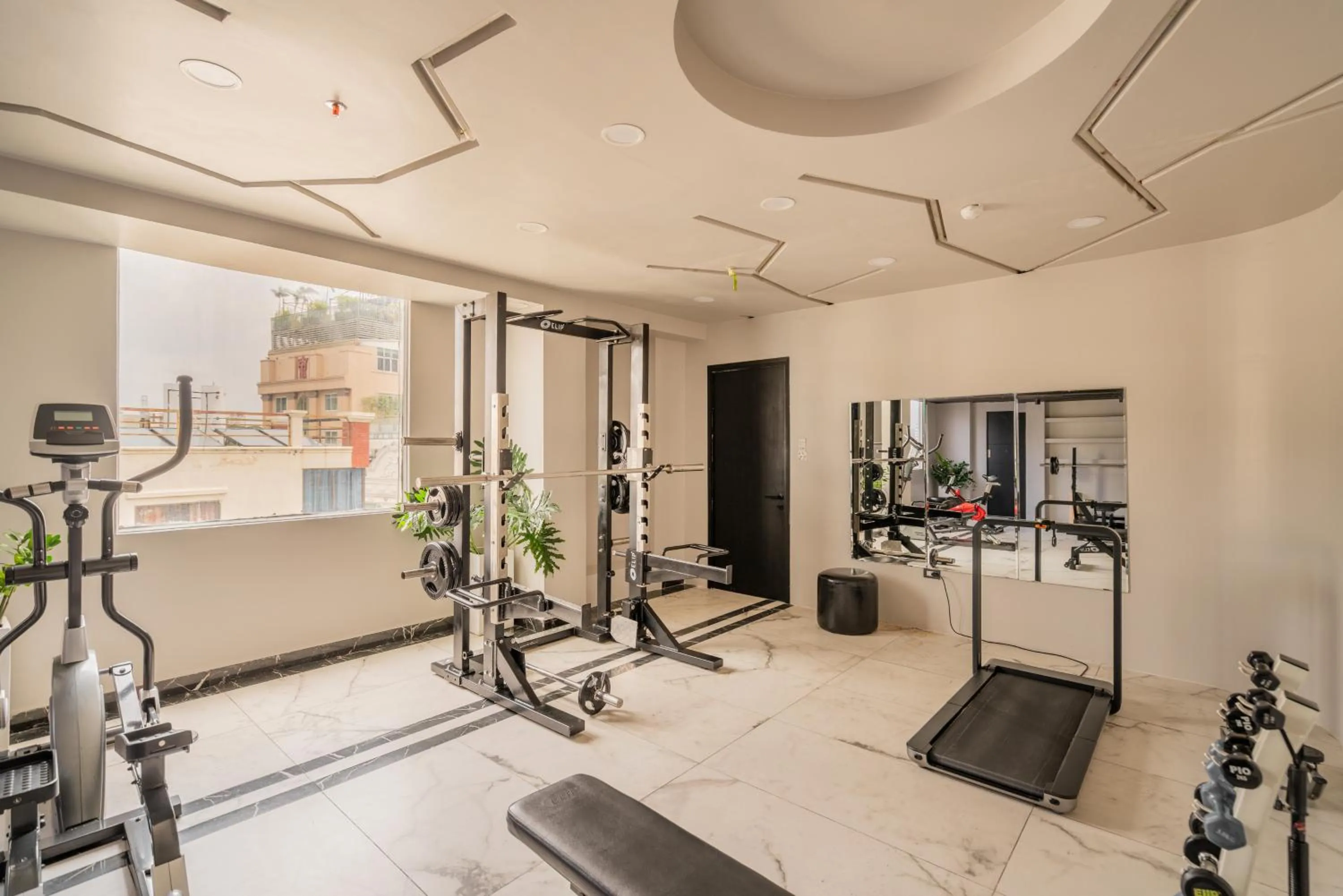 Fitness centre/facilities in A&EM Saigon Hotel