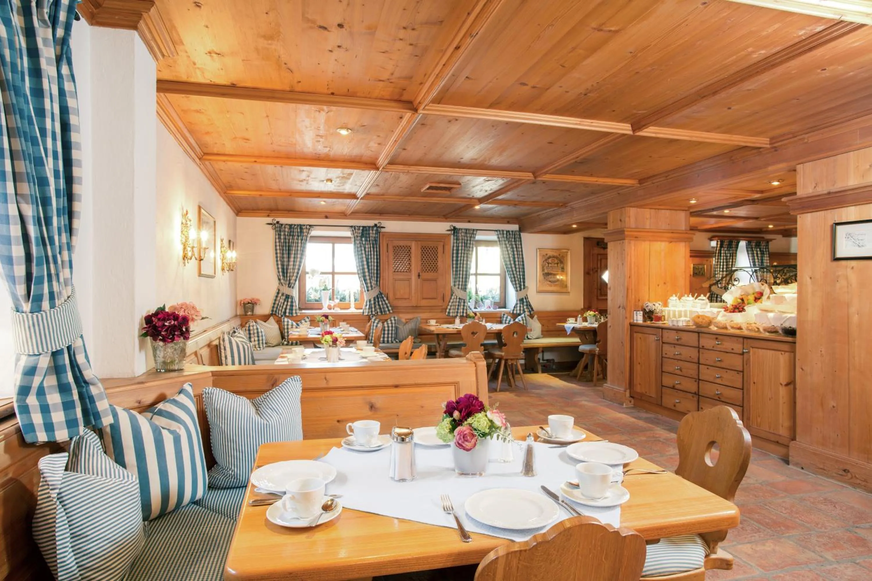 Restaurant/places to eat in Hotel Obermaier