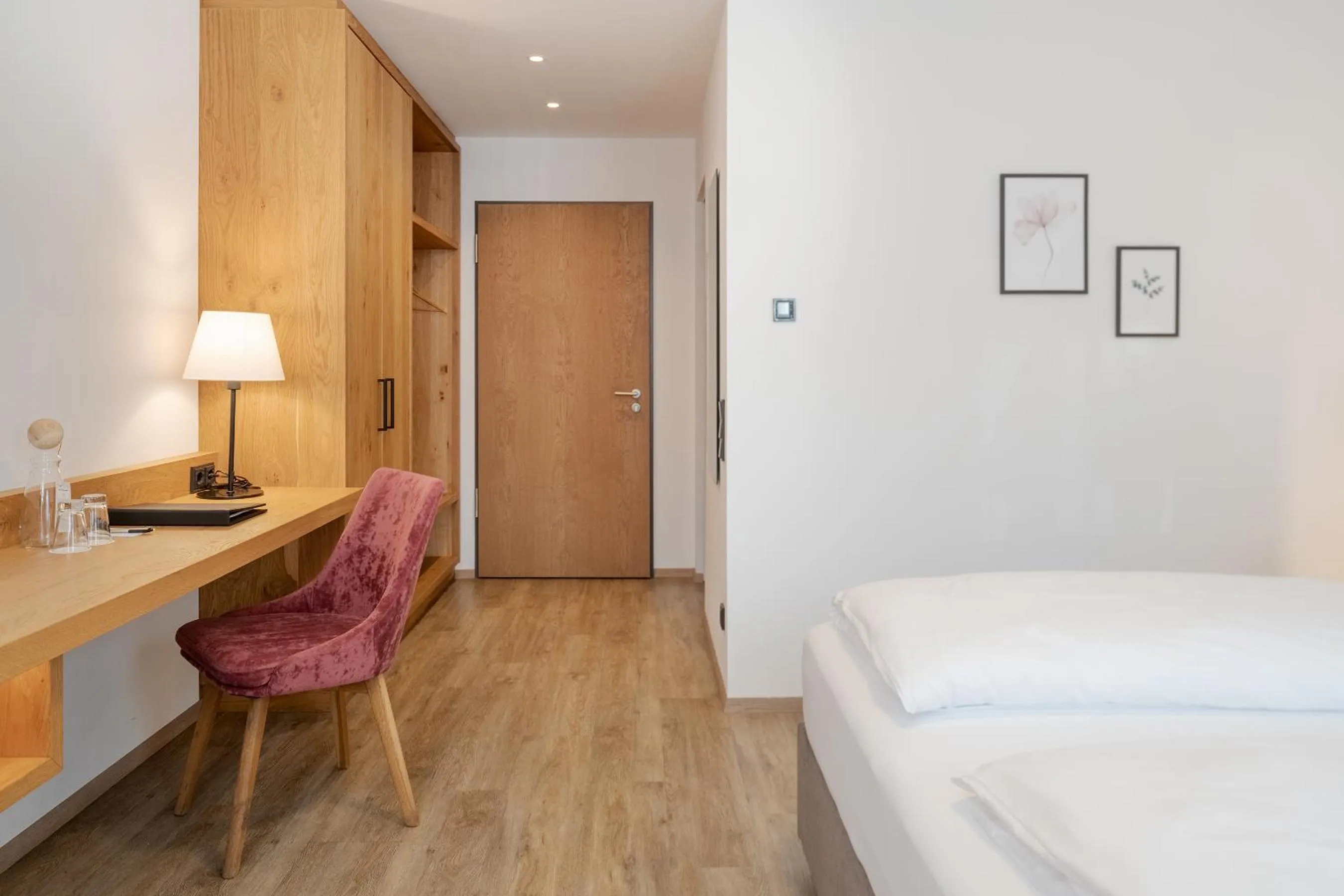 Photo of the whole room, Bed in Hotel Obermaier