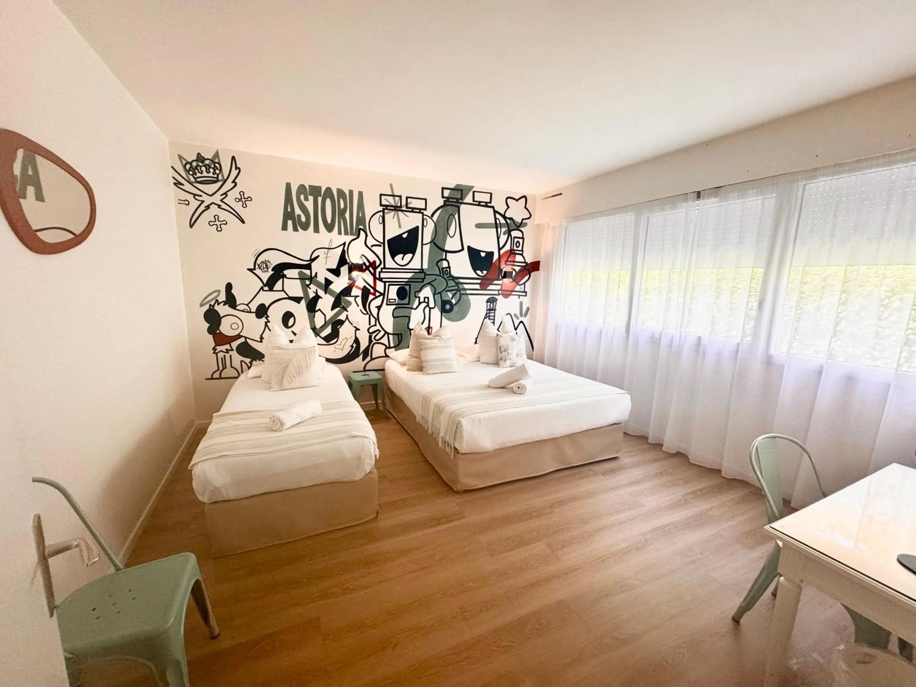 Bed in Hotel ASTORIA- Saint Etienne-Centre des Congrès-