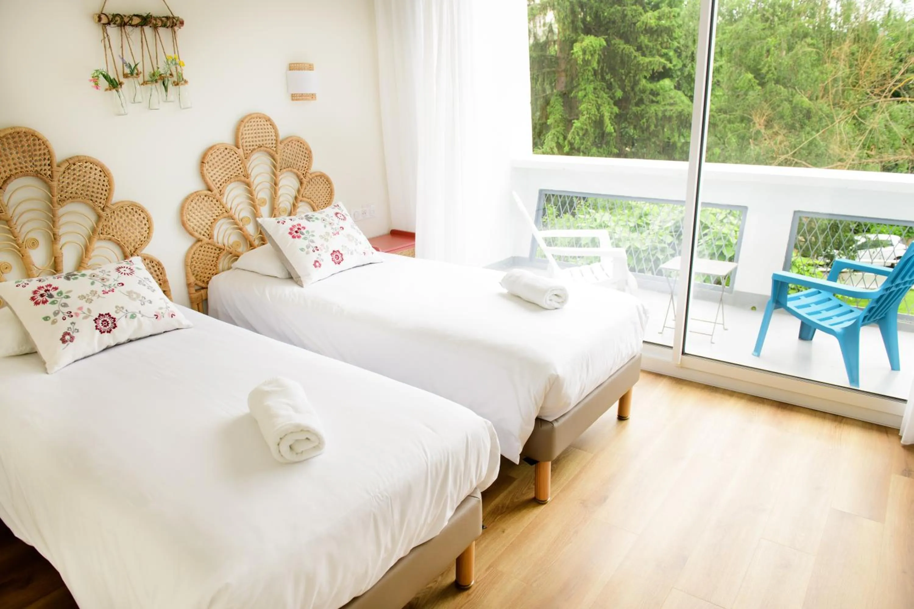 Bedroom, Bed in Hotel ASTORIA- Saint Etienne-Centre des Congrès-