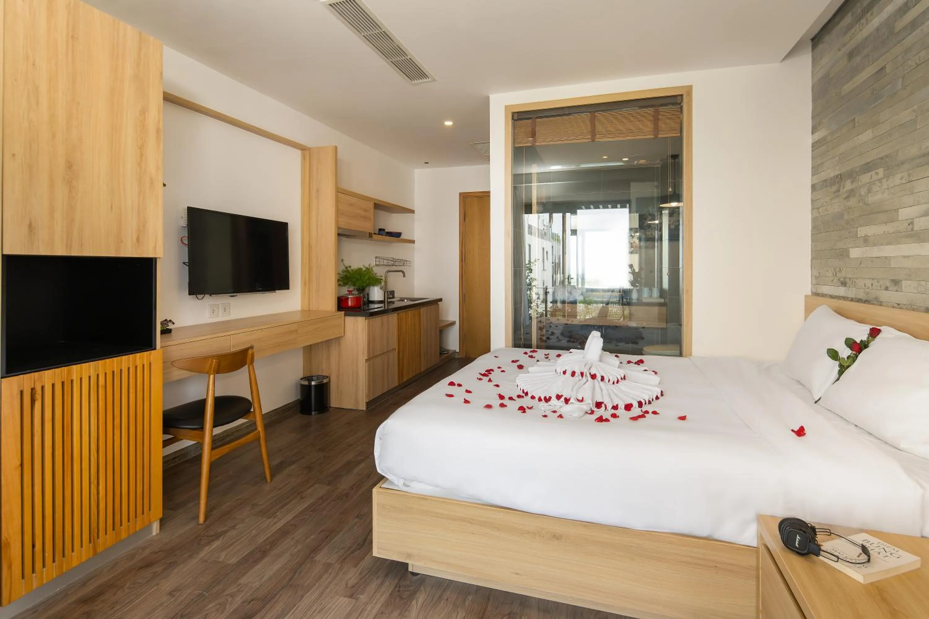 Photo of the whole room, Bed in John Boutique Villa