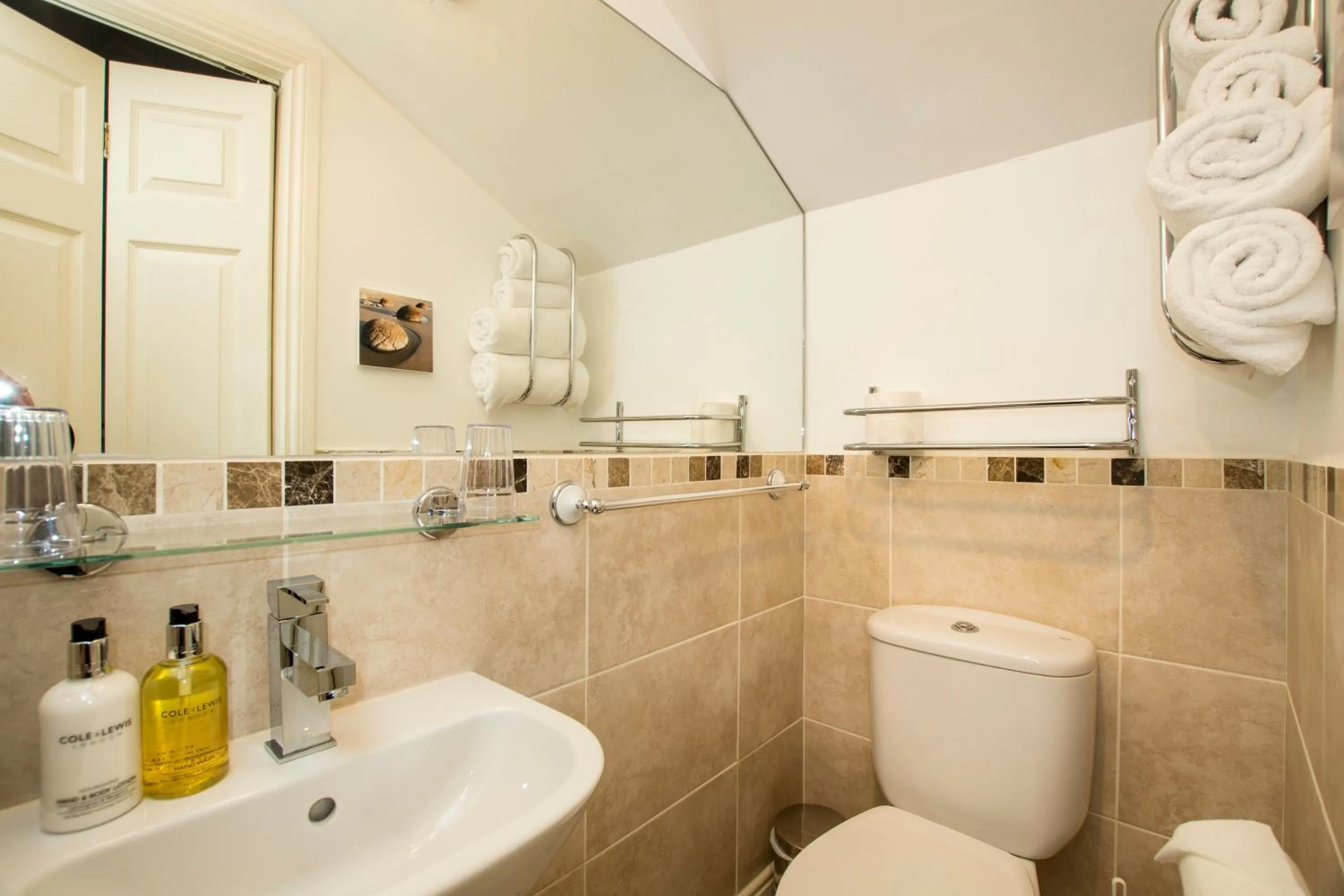 Bathroom in Hillsdale B&B in Ambleside