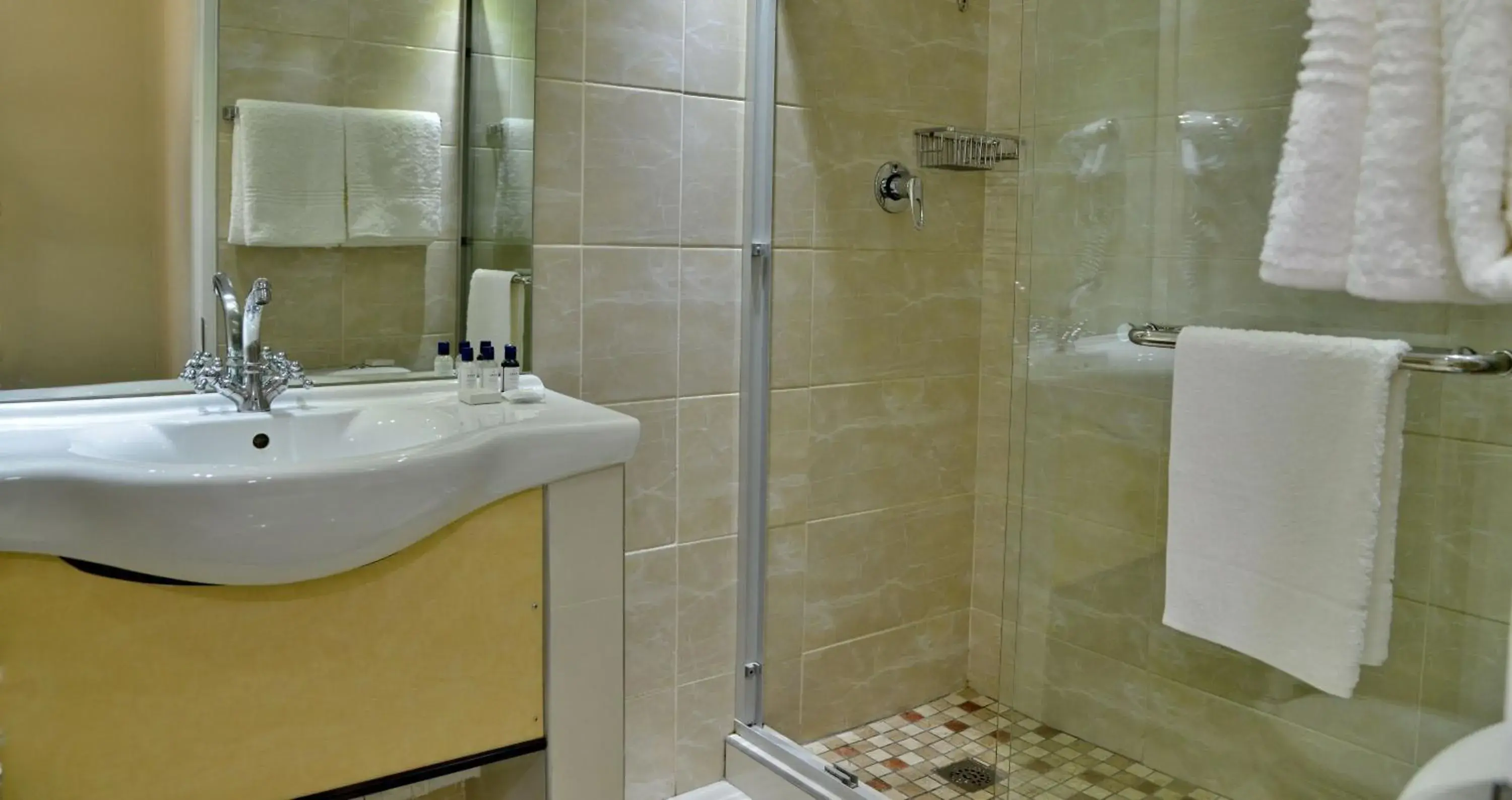 Family Suite in The Parktonian All Suite Hotel Family Suite in The Parktonian All Suite Hotel