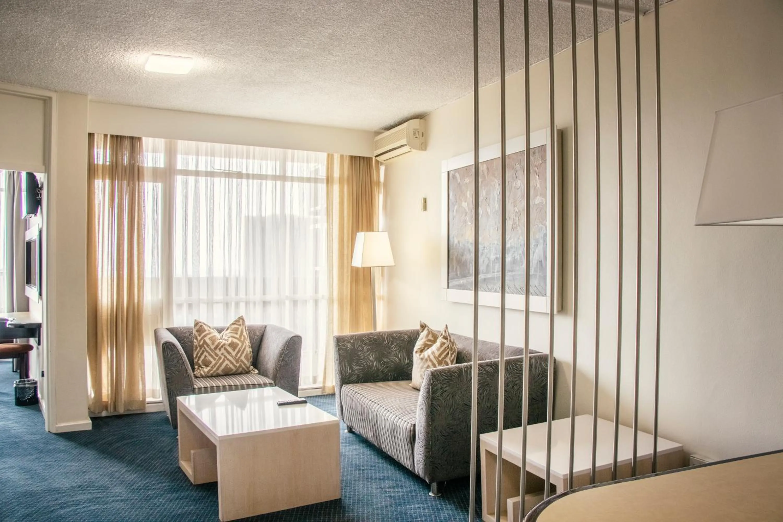 Living room in The Parktonian All Suite Hotel